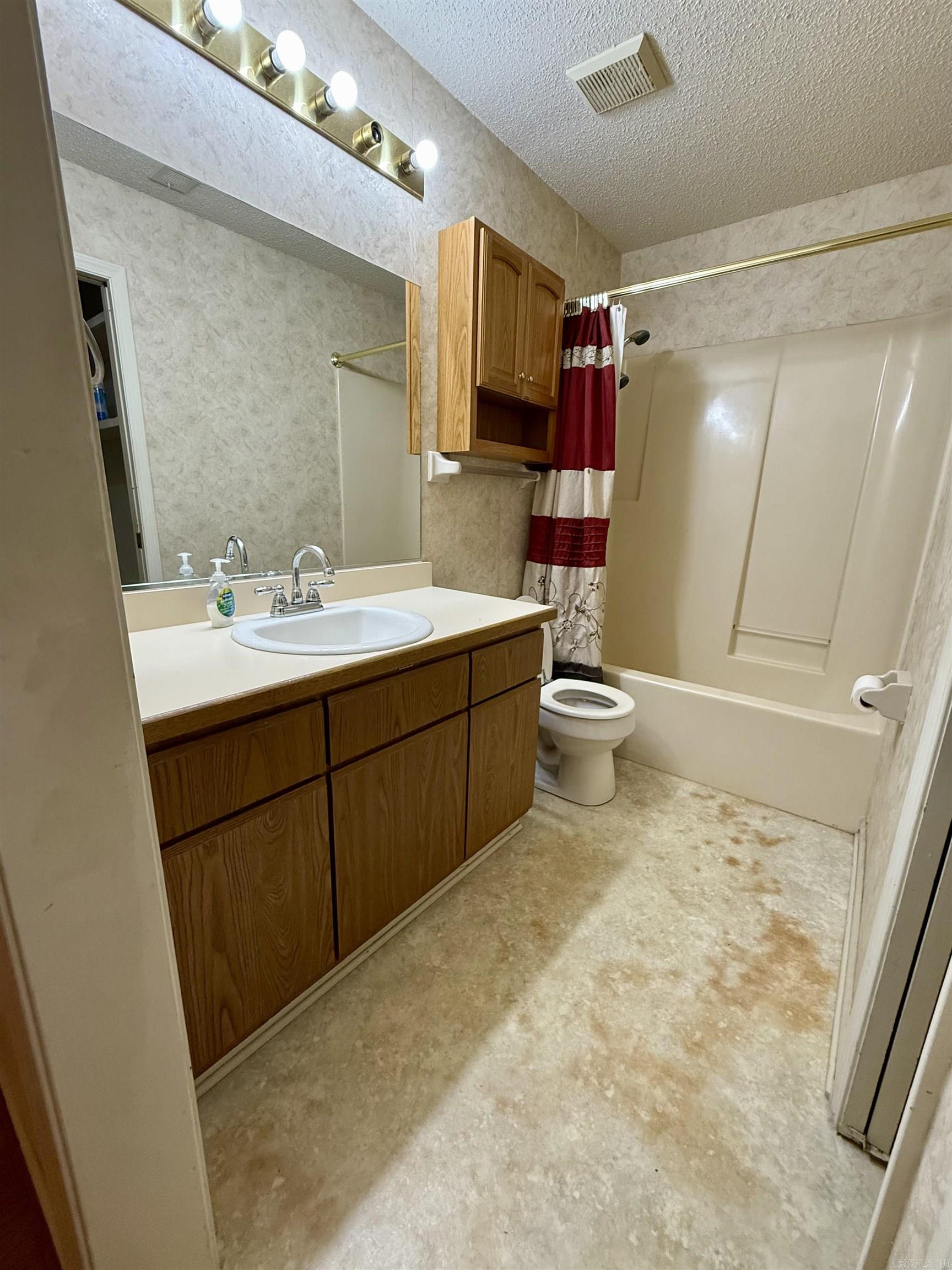 WINDFIELD PLACE - Residential