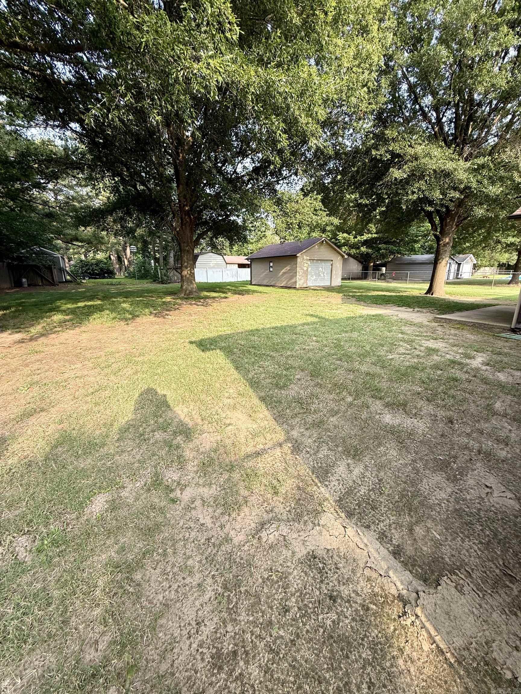 WINDFIELD PLACE - Residential