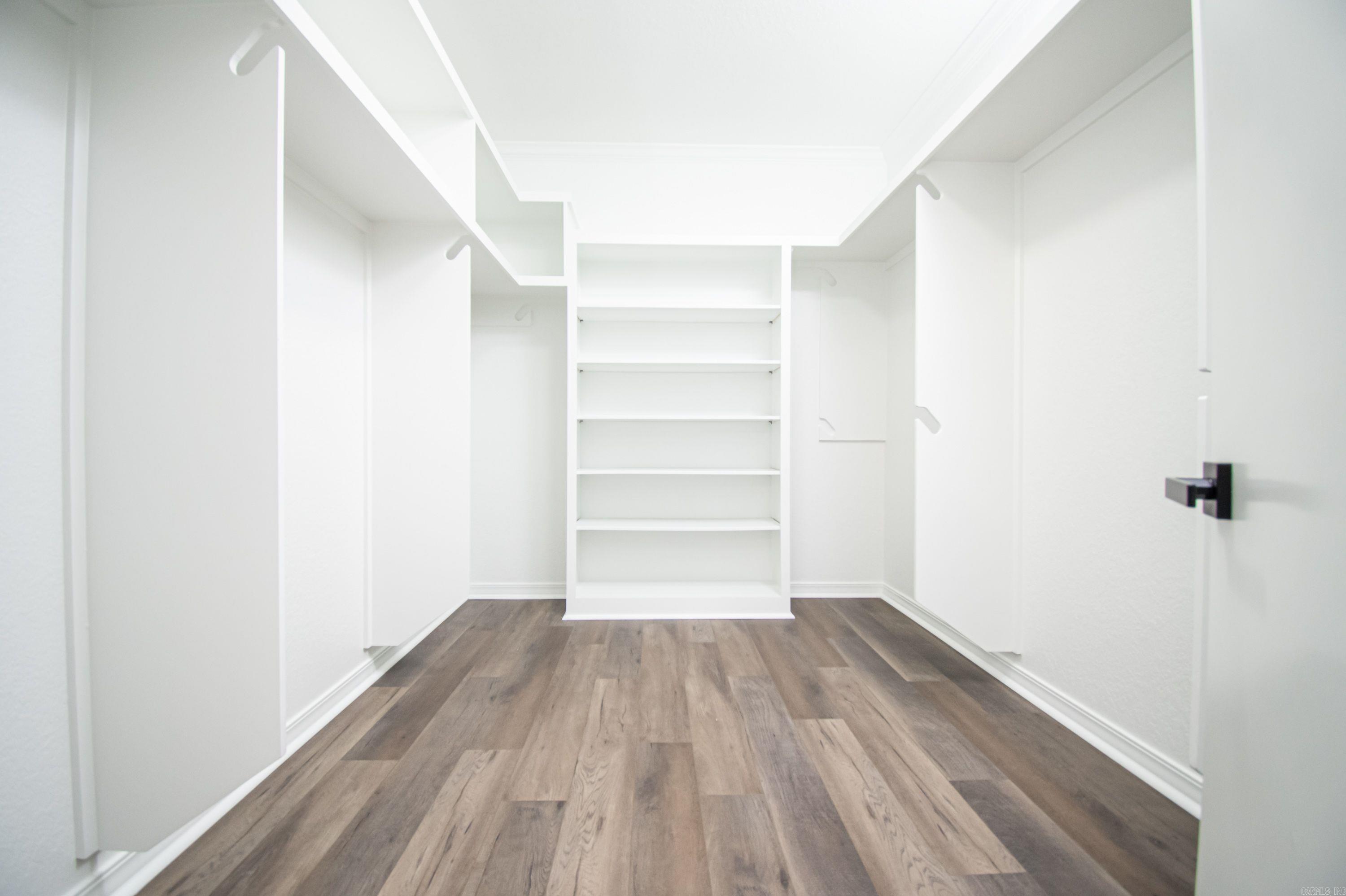 Mellors - Residential