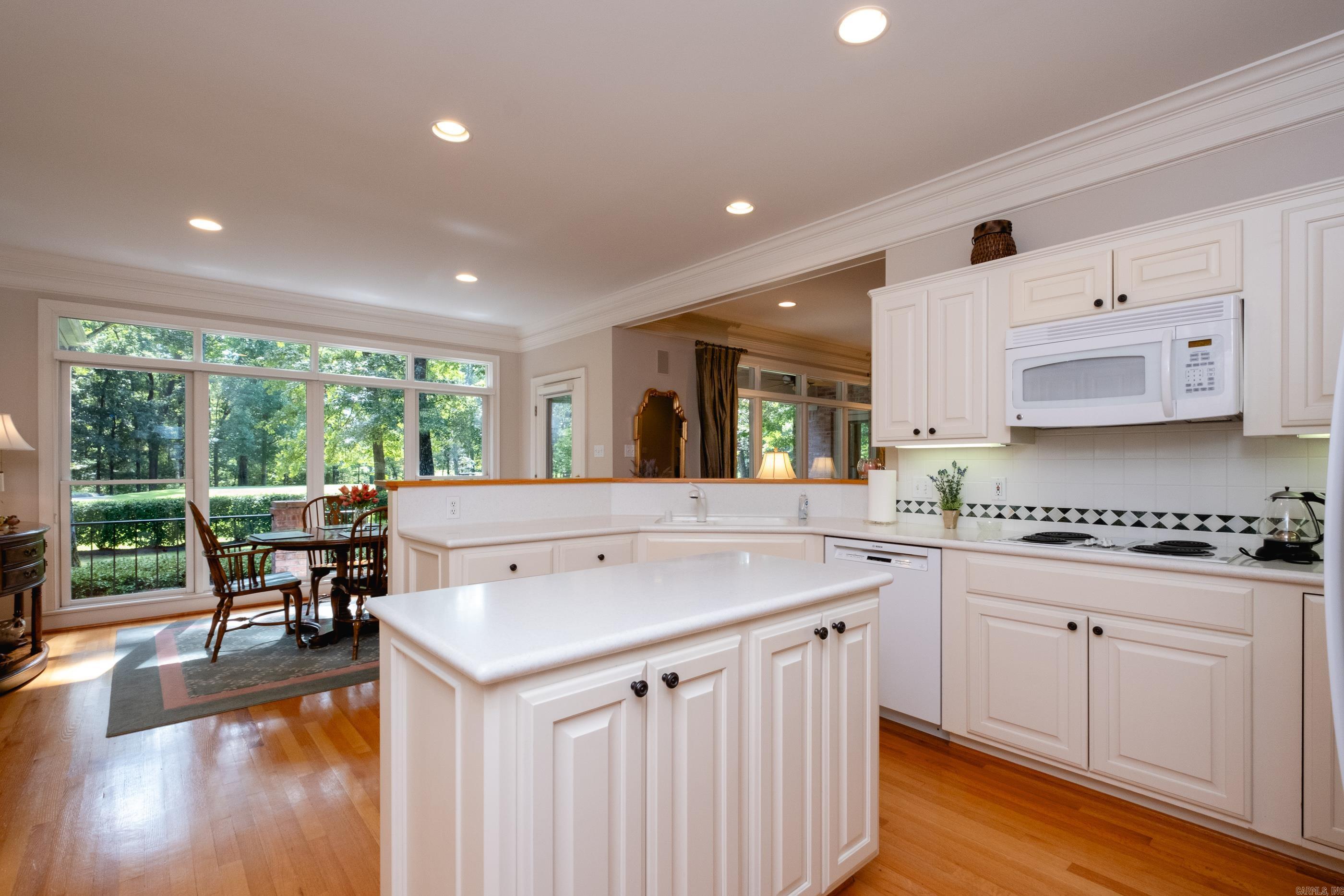 CHENAL VALLEY AVIGNON COURT - Residential