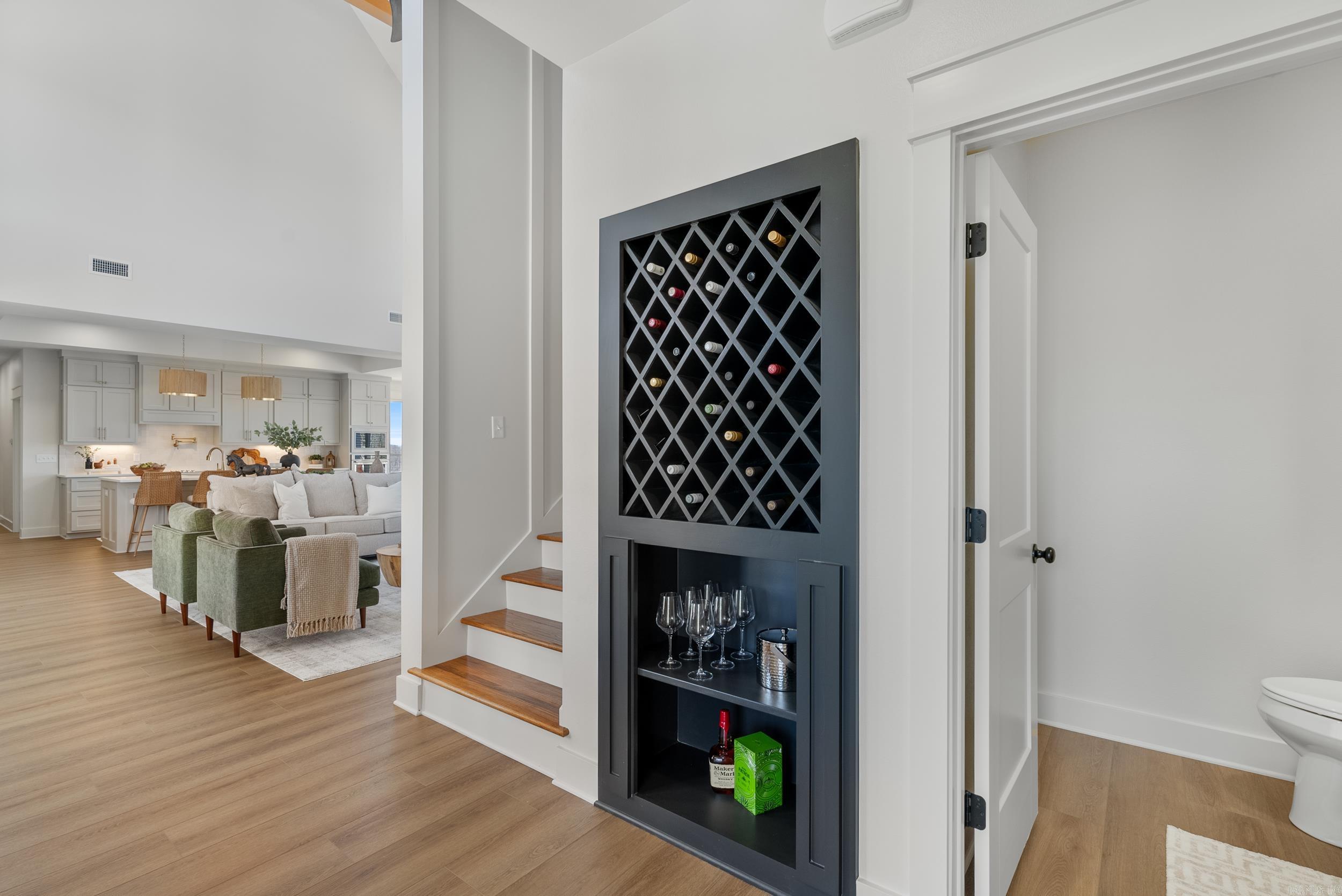 LAKE FOREST SHORES - Residential