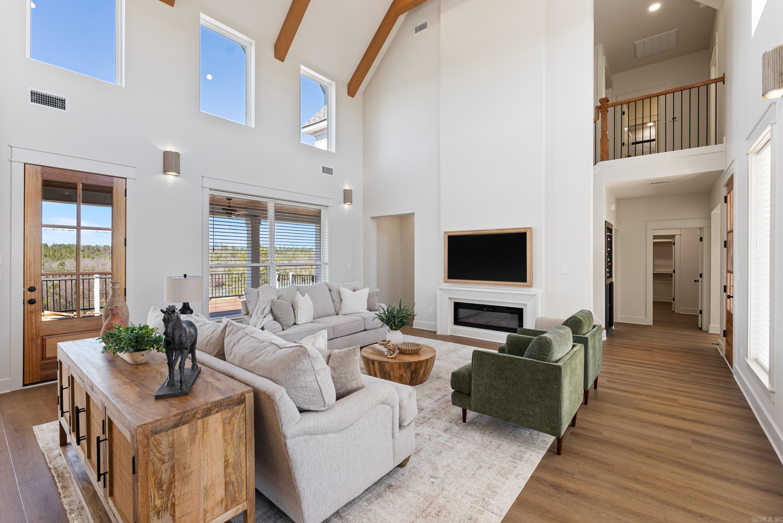 LAKE FOREST SHORES - Residential