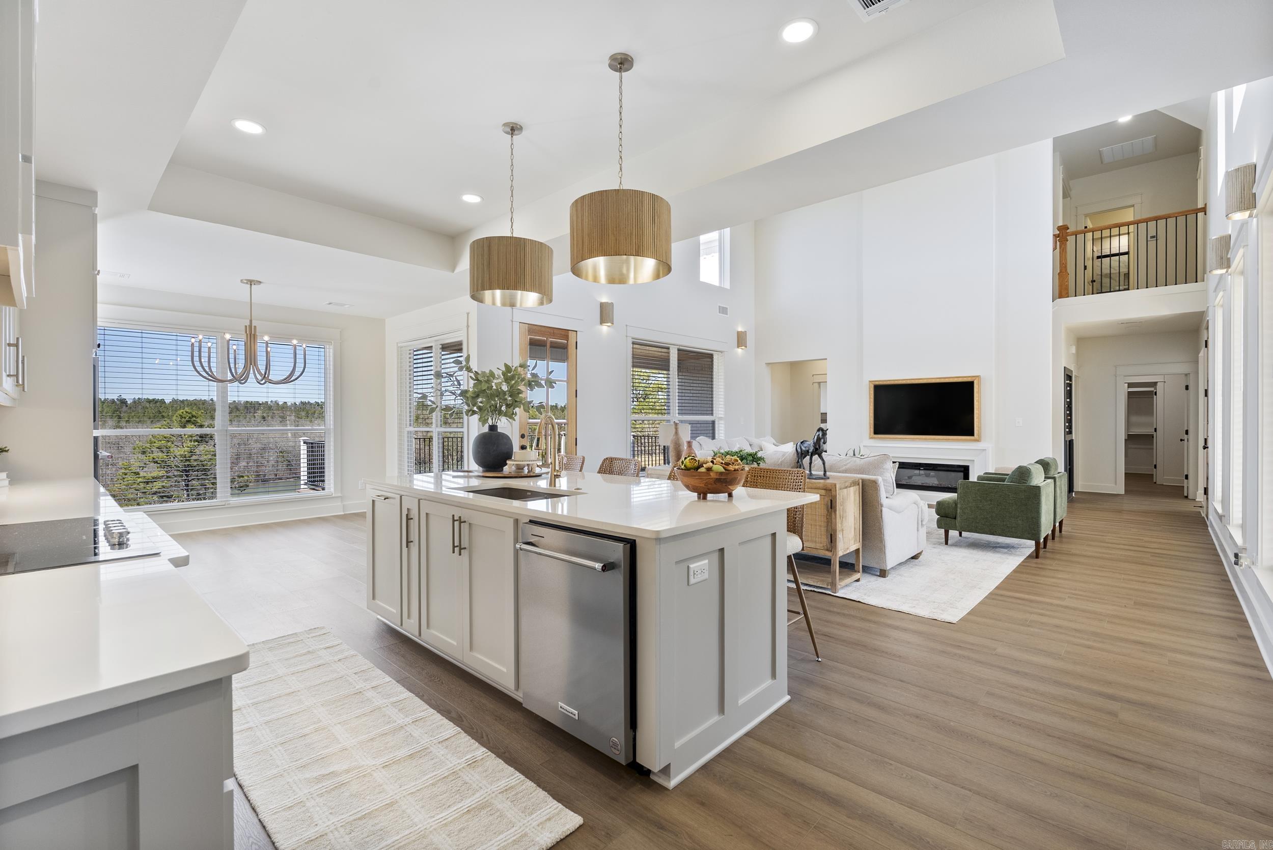 LAKE FOREST SHORES - Residential
