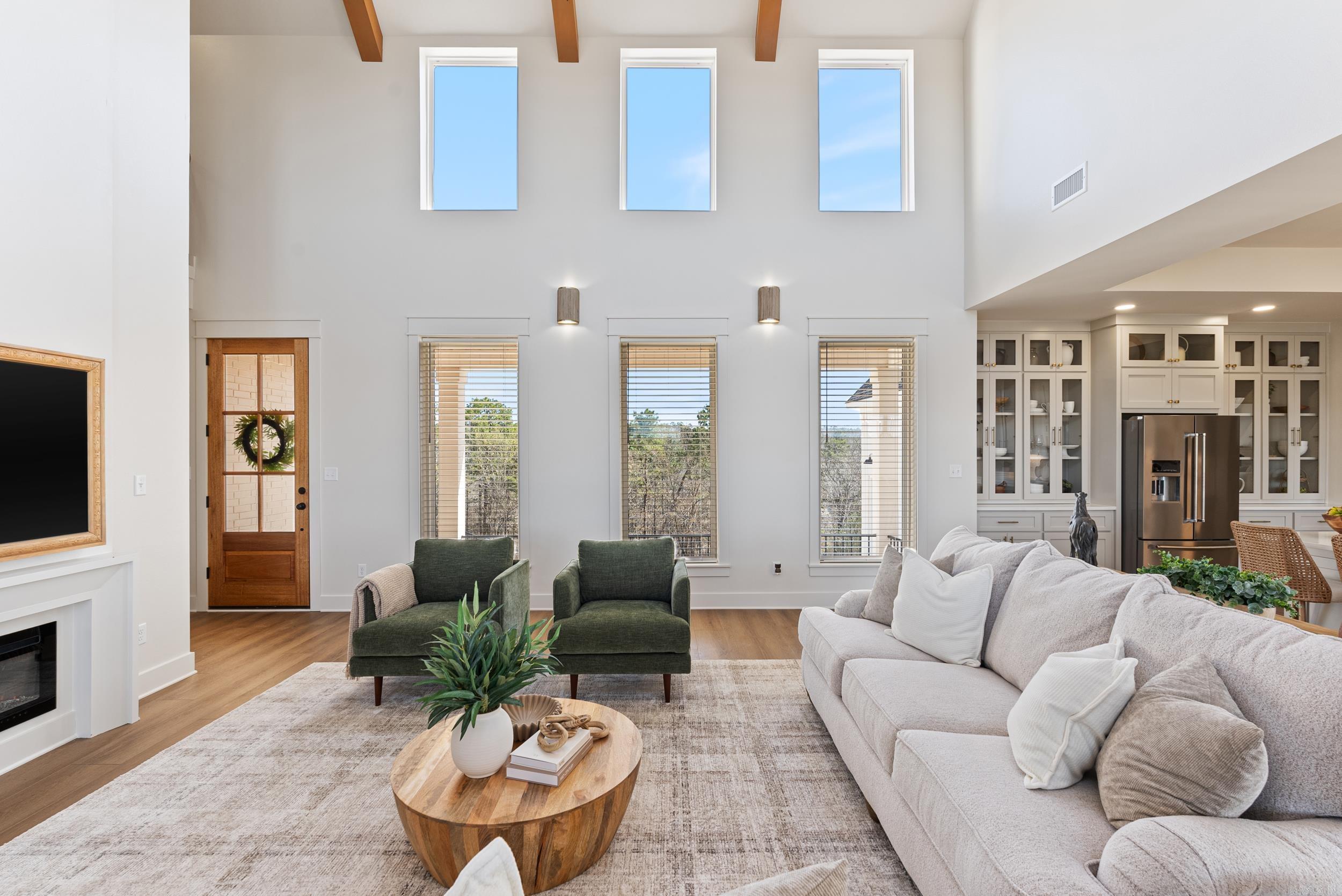 LAKE FOREST SHORES - Residential