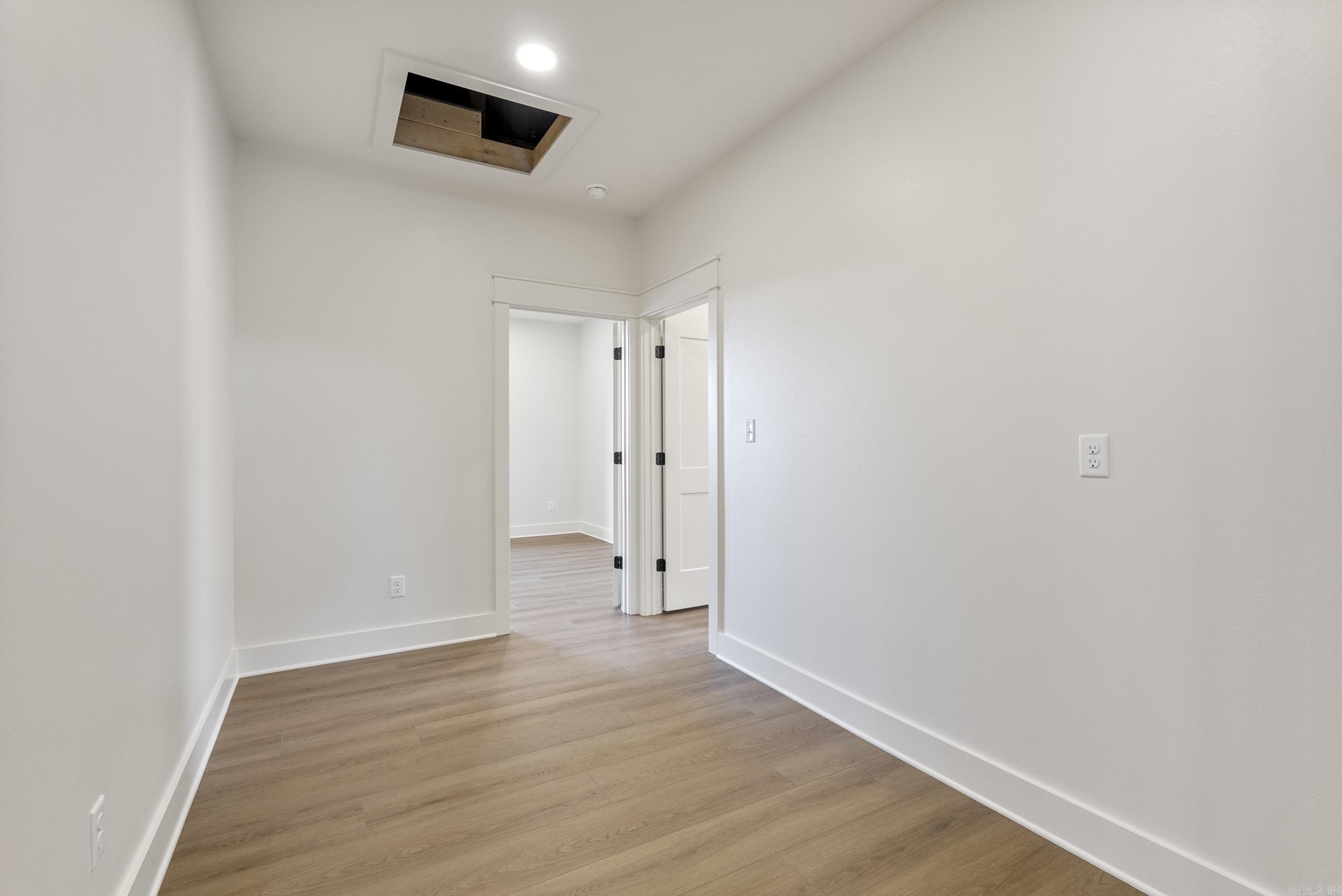 LAKE FOREST SHORES - Residential