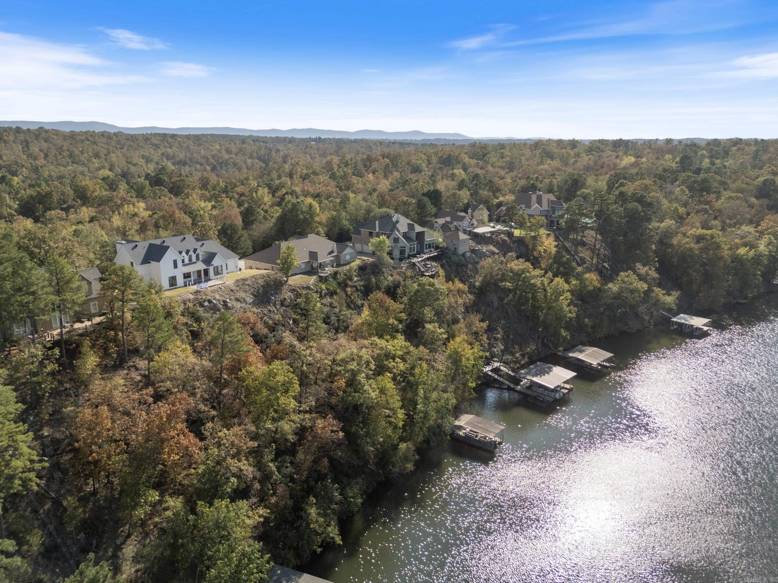LAKE FOREST SHORES - Residential