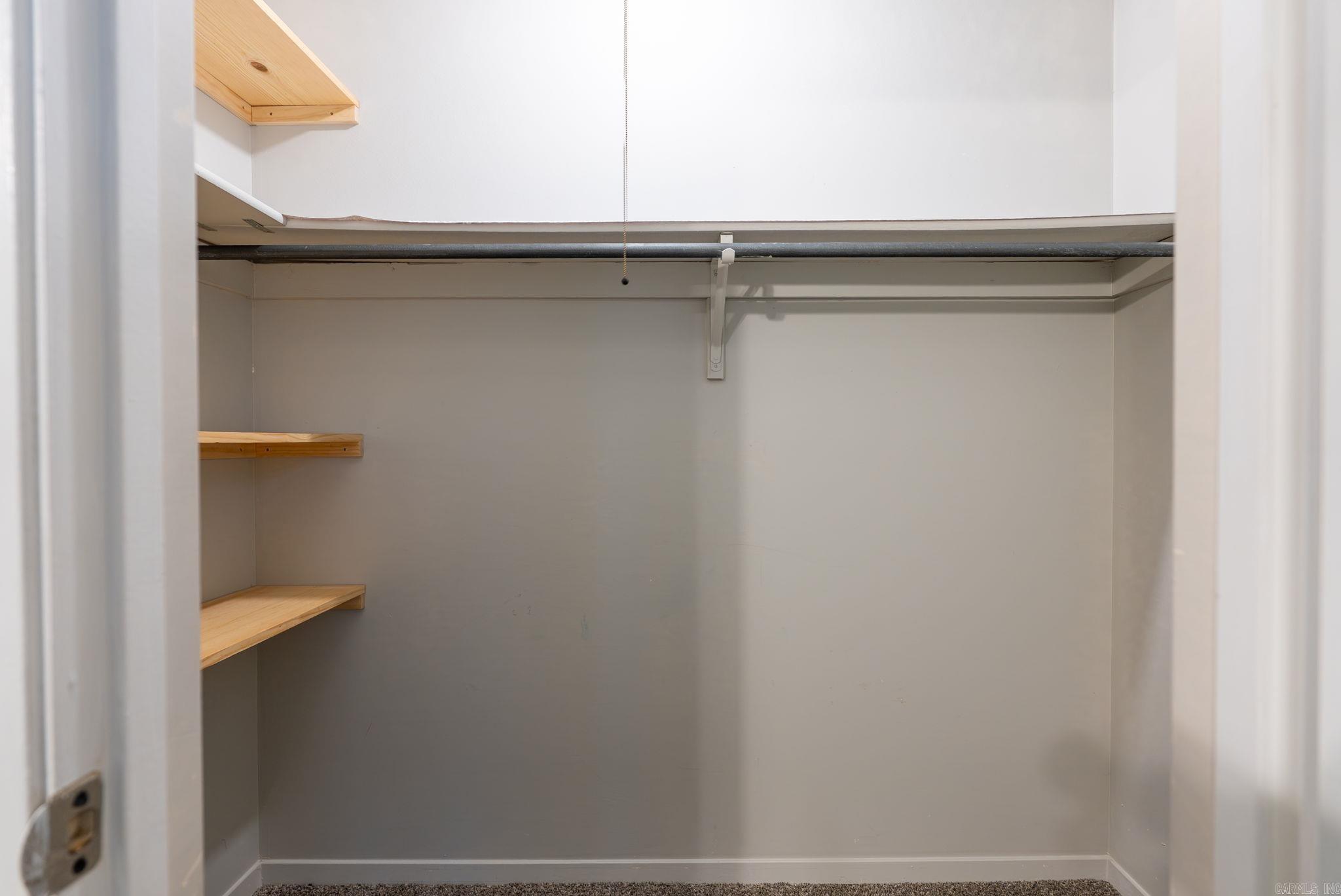 OAKCREST MANOR TWNHMS - Residential