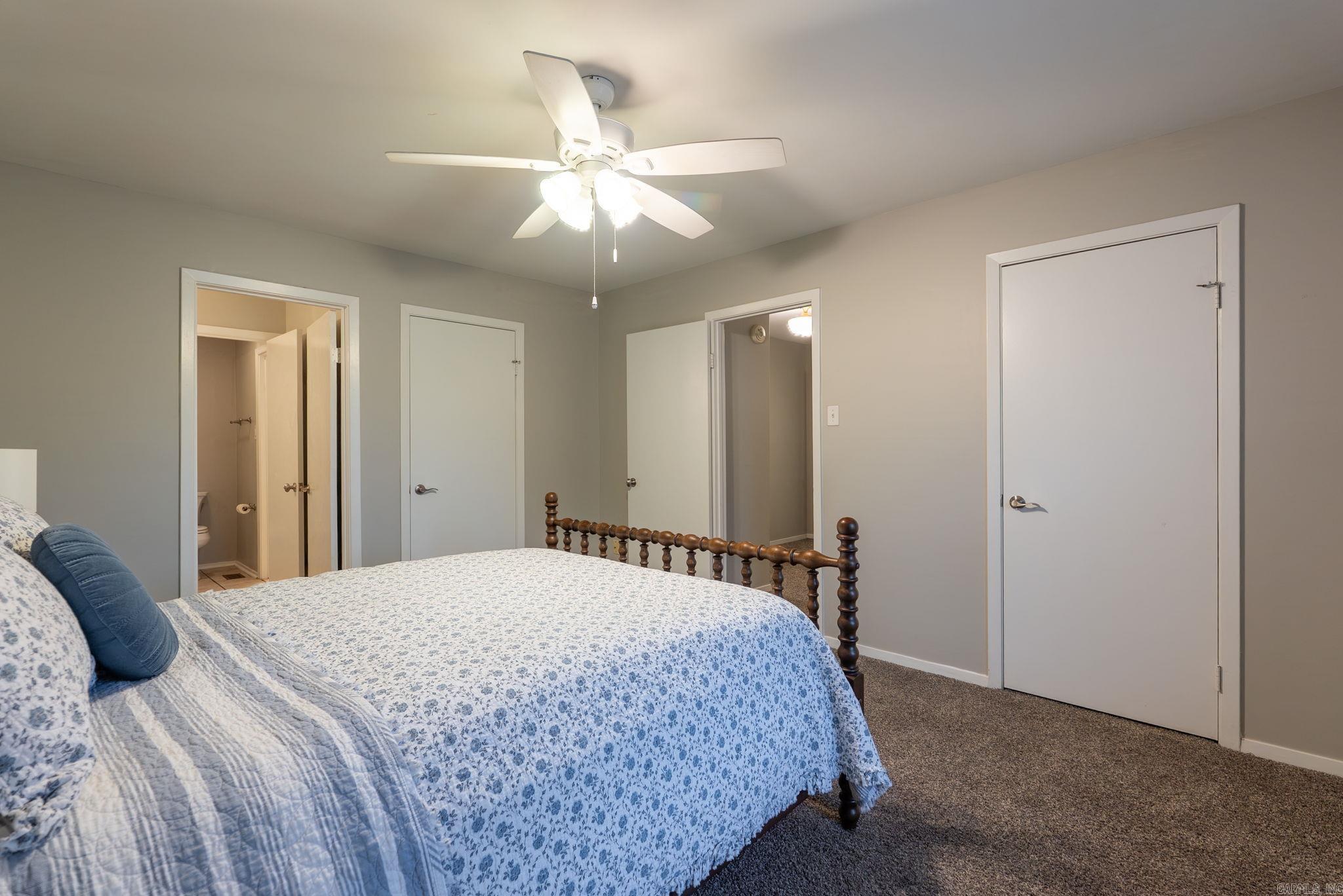 OAKCREST MANOR TWNHMS - Residential