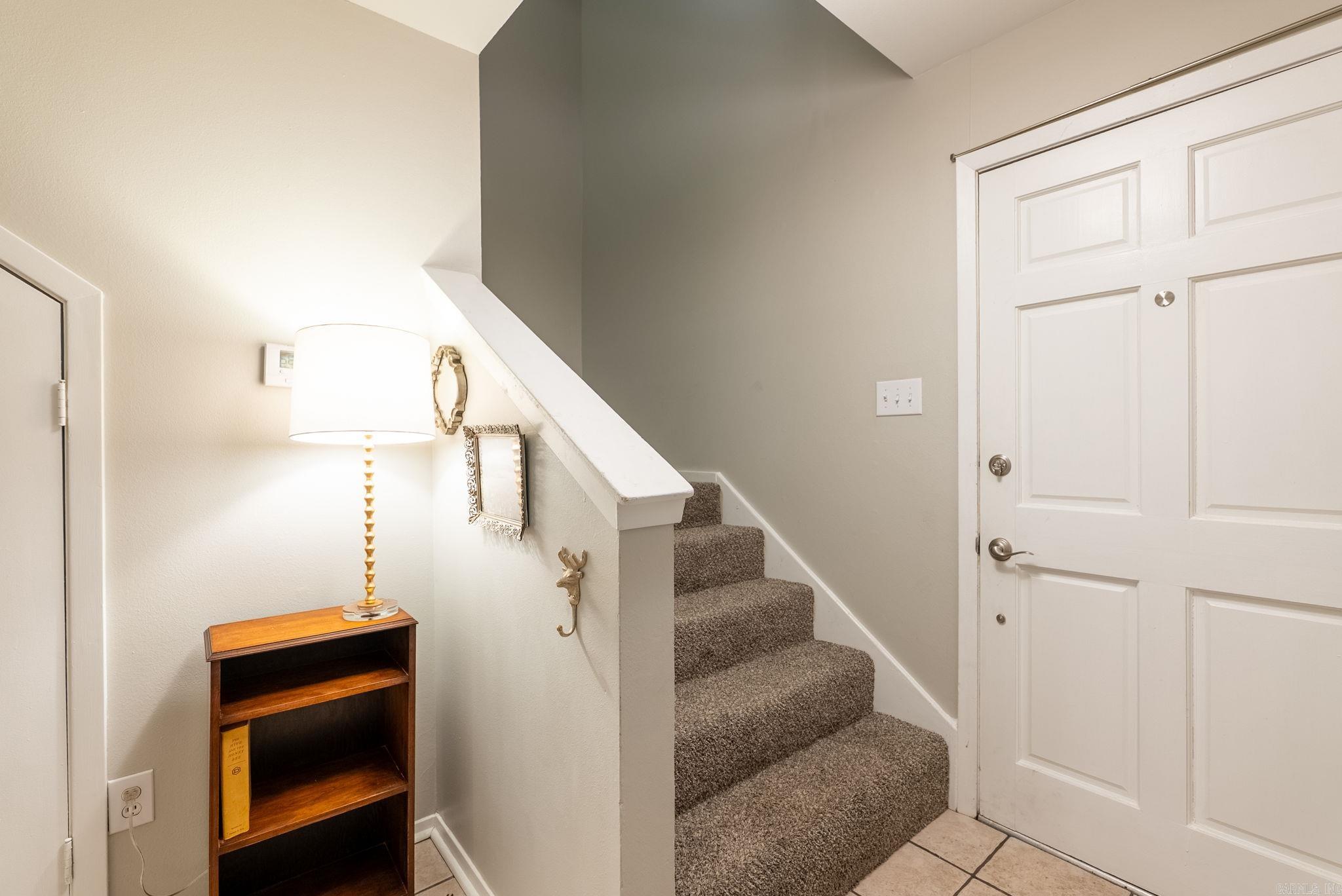 OAKCREST MANOR TWNHMS - Residential