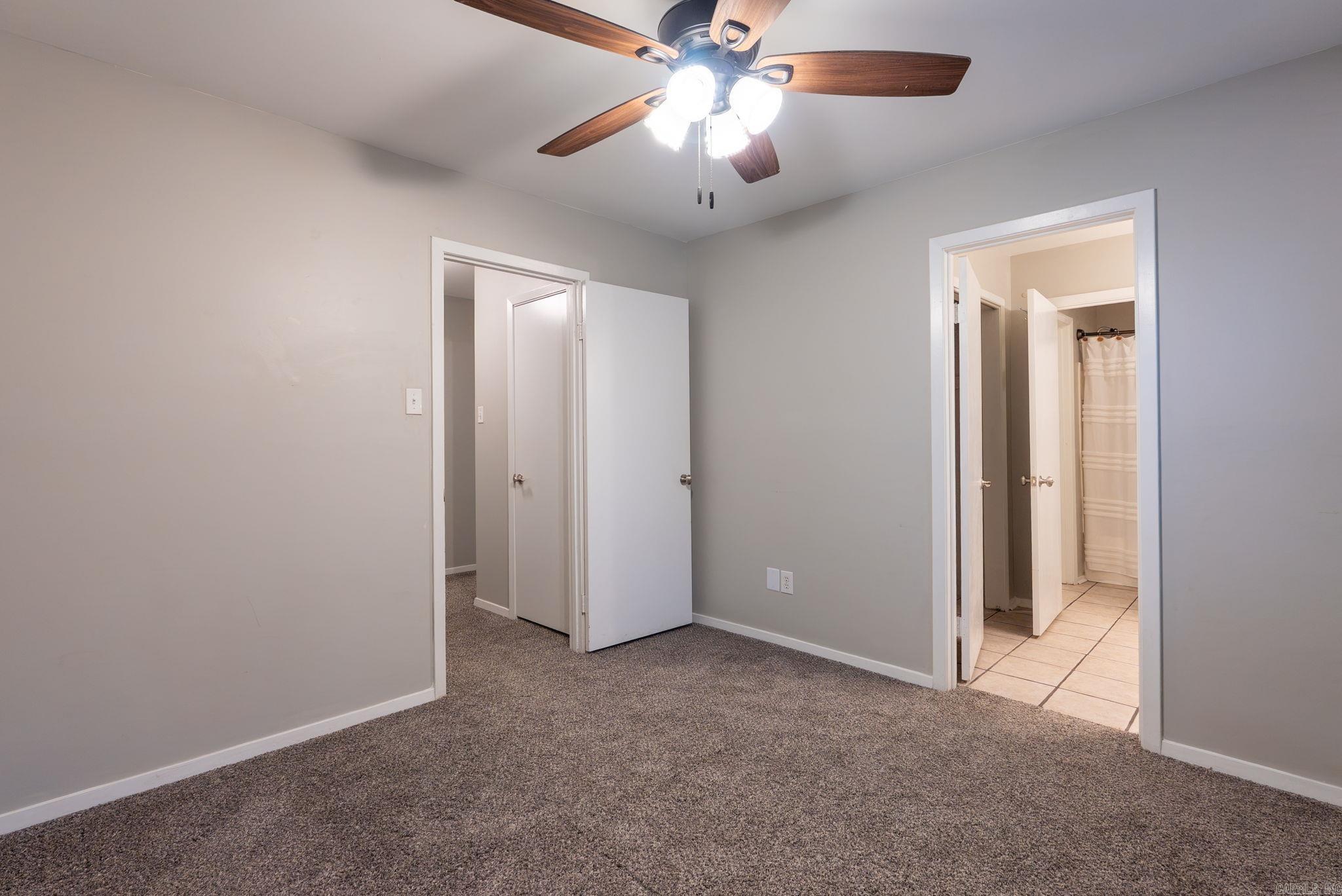 OAKCREST MANOR TWNHMS - Residential