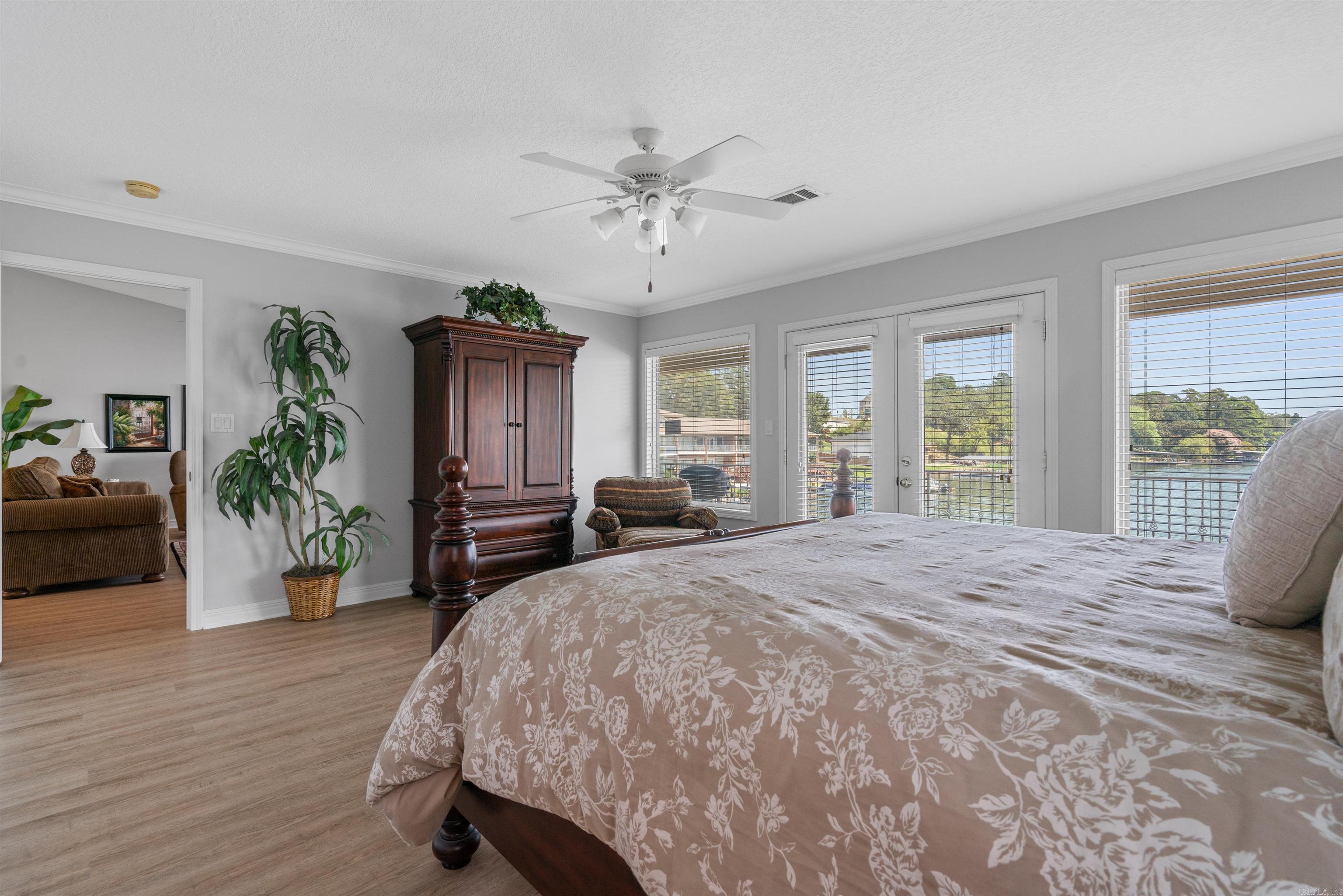 WATERS EDGE HPR - Residential