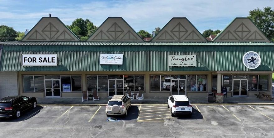 Prime 2,500 sq ft retail space in Searcy’s high-traffic Beebe Capps Expressway corridor. This versatile, move-in ready space offers excellent visibility, ample parking, and a customizable layout, perfect for a range of business ventures in a growing community. High-visibility strip on Beebe Capps Expressway, close to local businesses and residential areas, Suggested Business Concepts: Sandwich shop with casual dining, Pizza restaurant with delivery options, Pastry or donut shop for artisanal baked goods, Legal services office for family or real estate law, accounting firm offering tax prep and bookkeeping, IT and business consulting for local enterprises, Health and wellness center selling supplements and gear, Pet grooming boutique with retail pet products, Vintage and resale boutique for sustainable fashion. Searcy is a dynamic city with over 23,000 residents, home to Harding University and a robust business ecosystem. Beebe Capps Expressway ensures high exposure, drawing both locals and visitors. The area’s demand for dining, professional services, and unique retail makes this an ideal location.  Taxes are estimated.