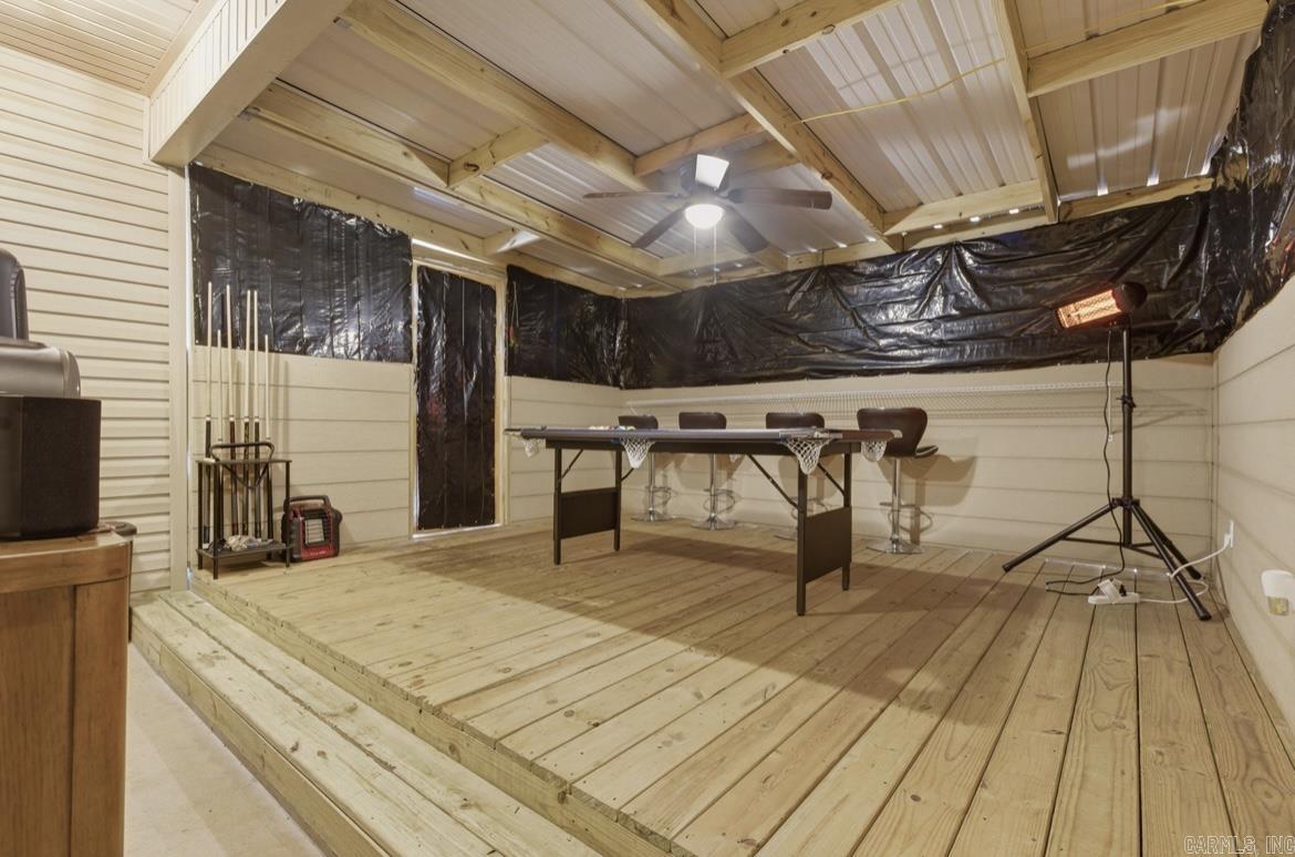 HURRICANE LAKE EST - Residential