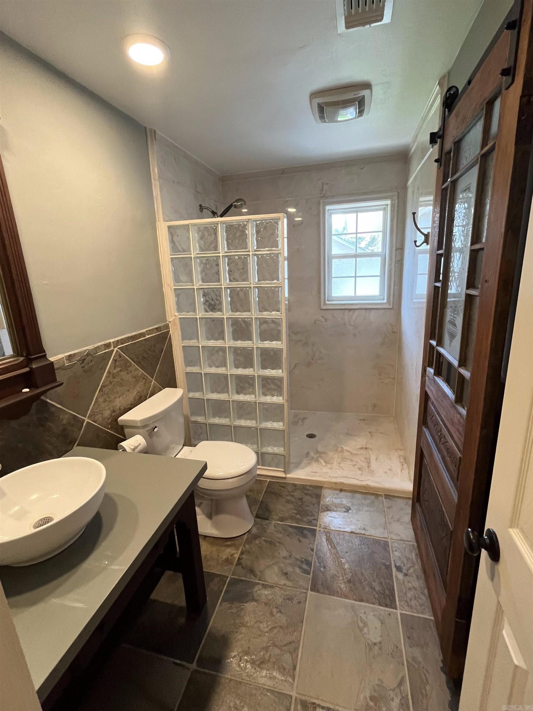 Sun Terrace Estates II - Residential Lease