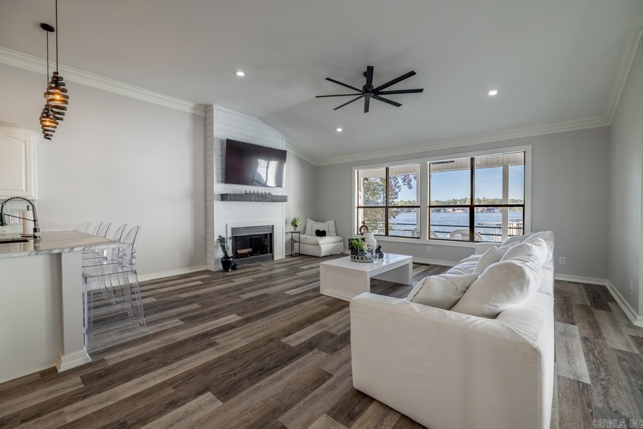 Laguna Shores-Boll Estates - Residential