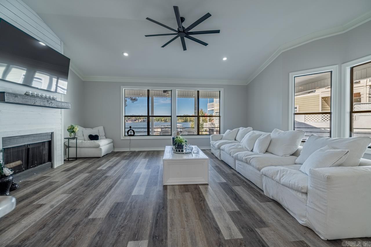 Laguna Shores-Boll Estates - Residential