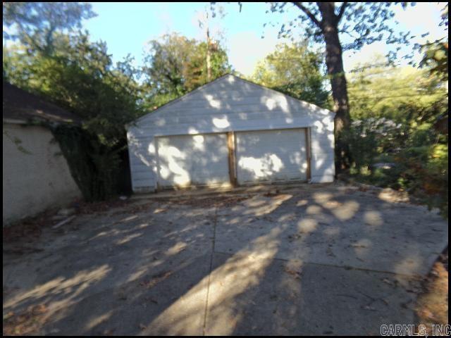 OAK FOREST - Residential Lease