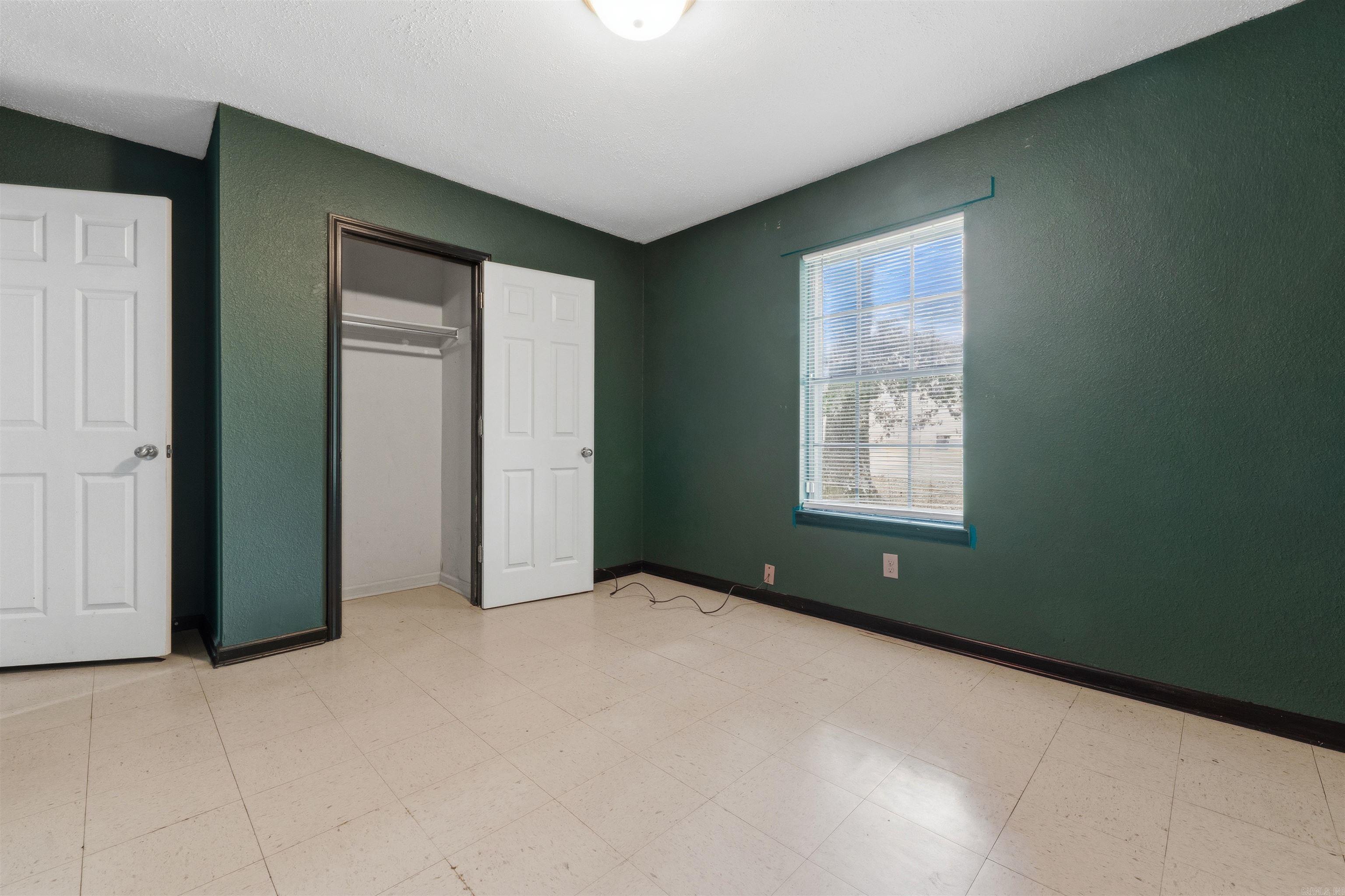 SOUTH BRIARFIELD - Residential