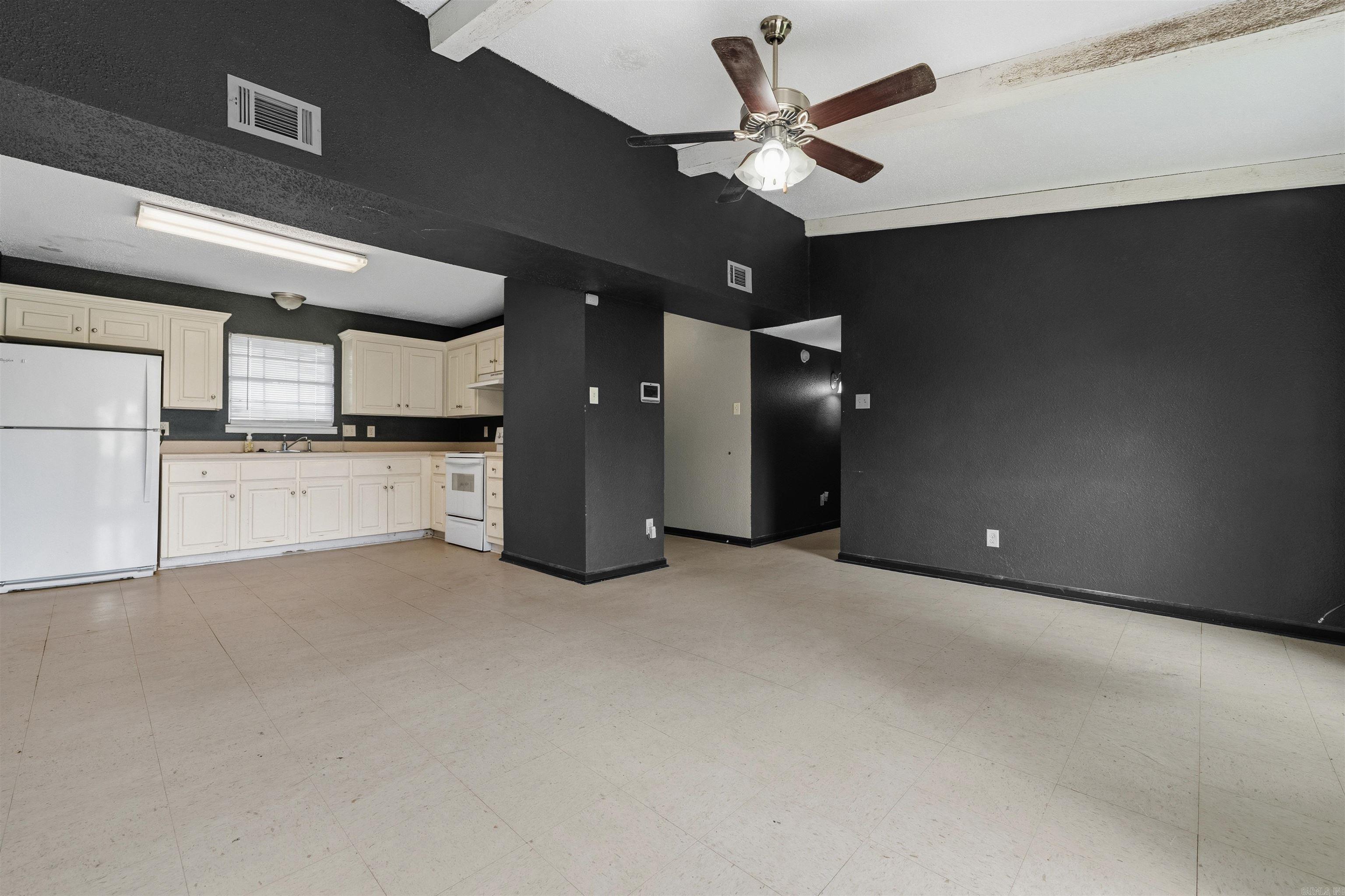 SOUTH BRIARFIELD - Residential