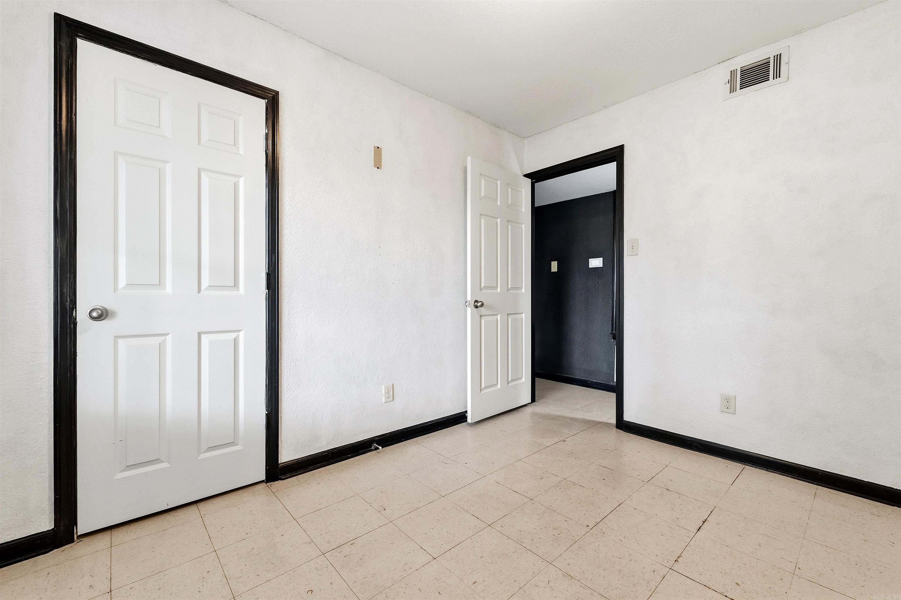 SOUTH BRIARFIELD - Residential