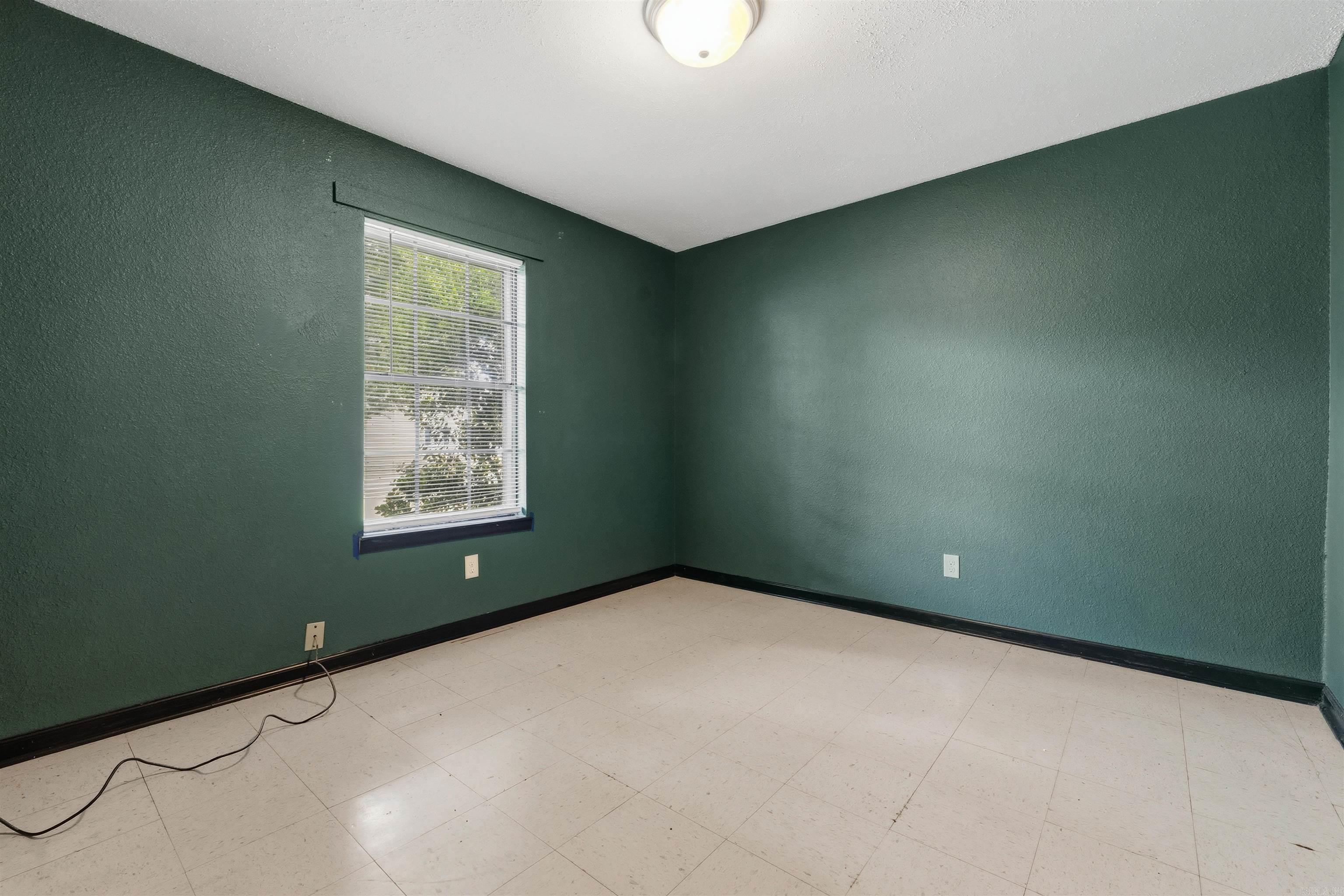 SOUTH BRIARFIELD - Residential