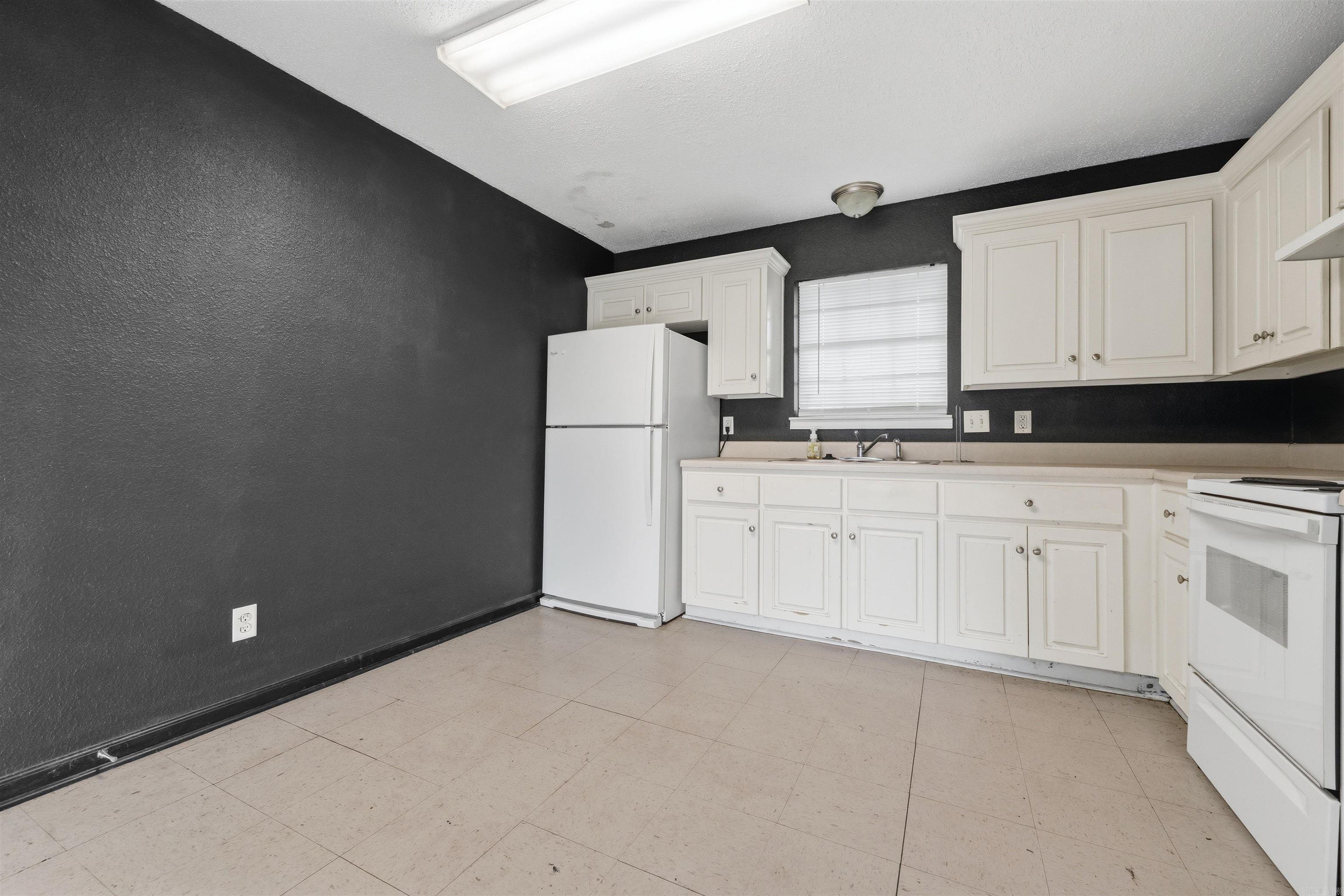 SOUTH BRIARFIELD - Residential