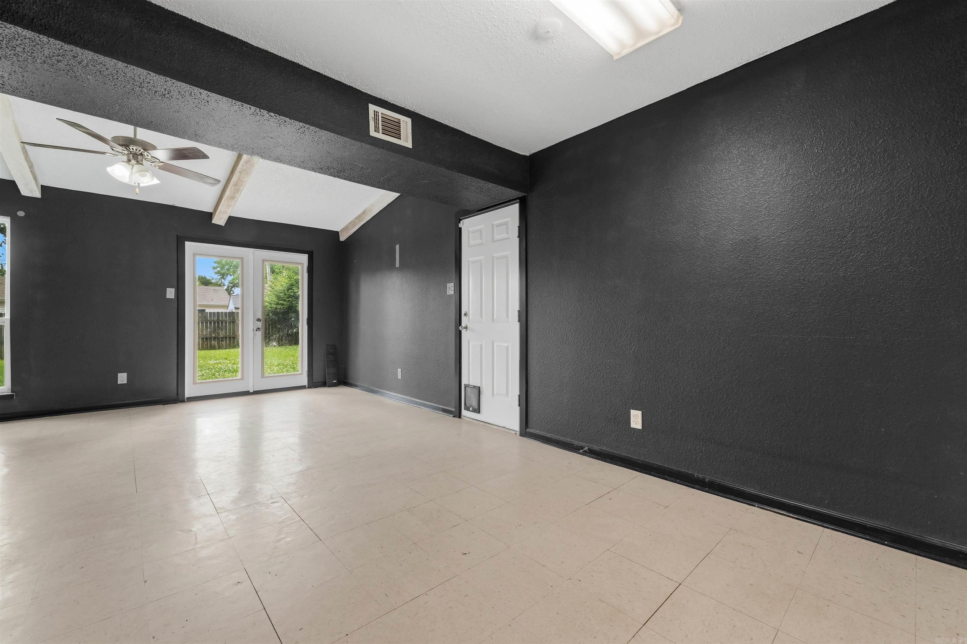 SOUTH BRIARFIELD - Residential