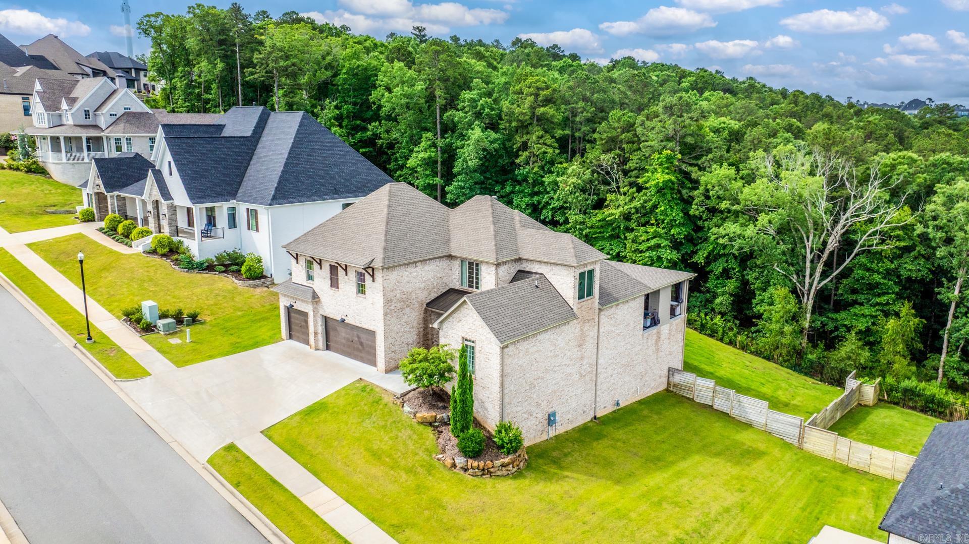 CHENAL VALLEY "FALSTONE COURT" - Residential