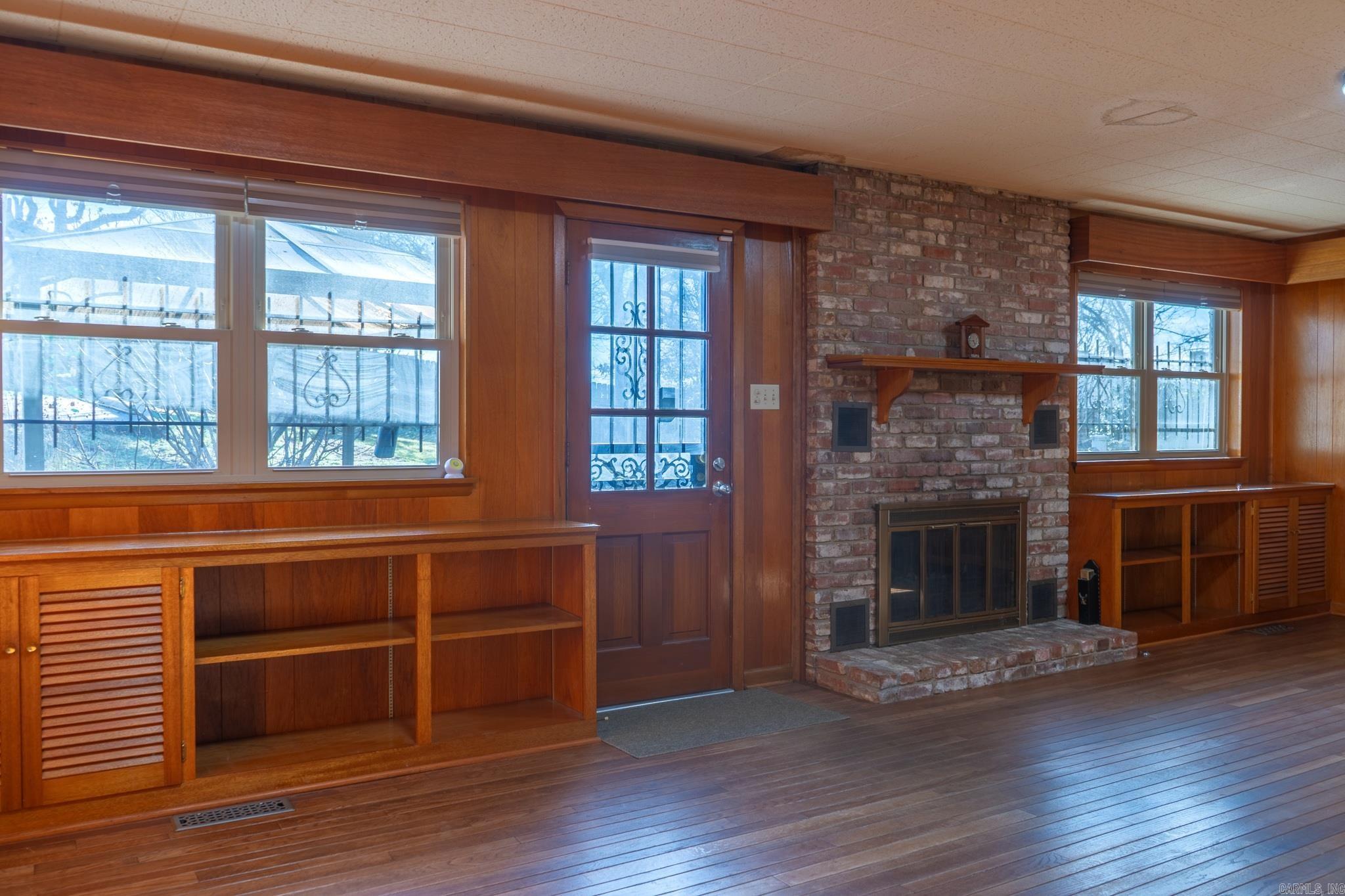 PLAZA HEIGHTS - Residential