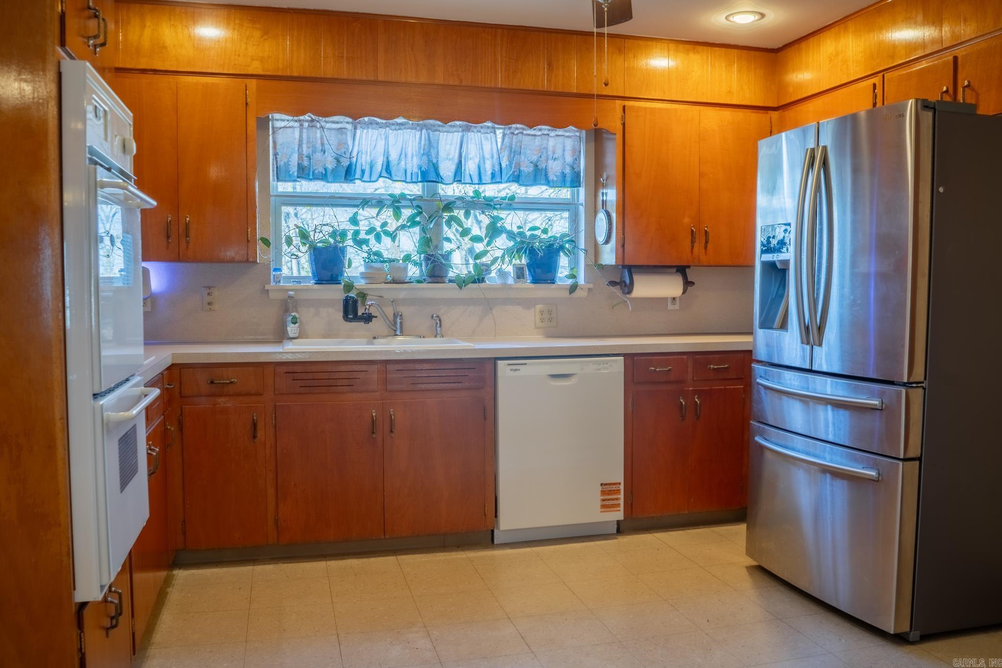 PLAZA HEIGHTS - Residential