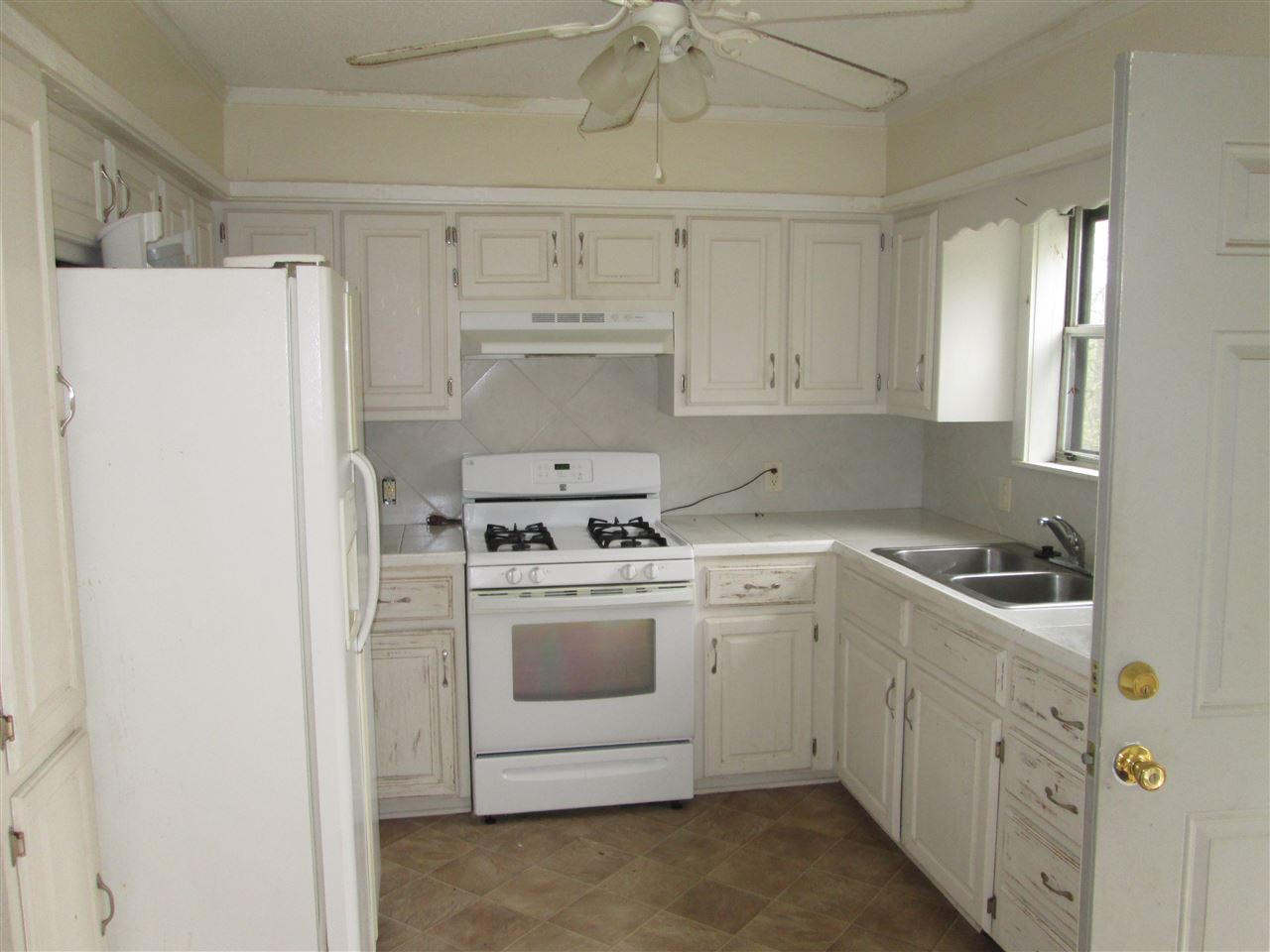 Evelyns Fountain Lake - Residential