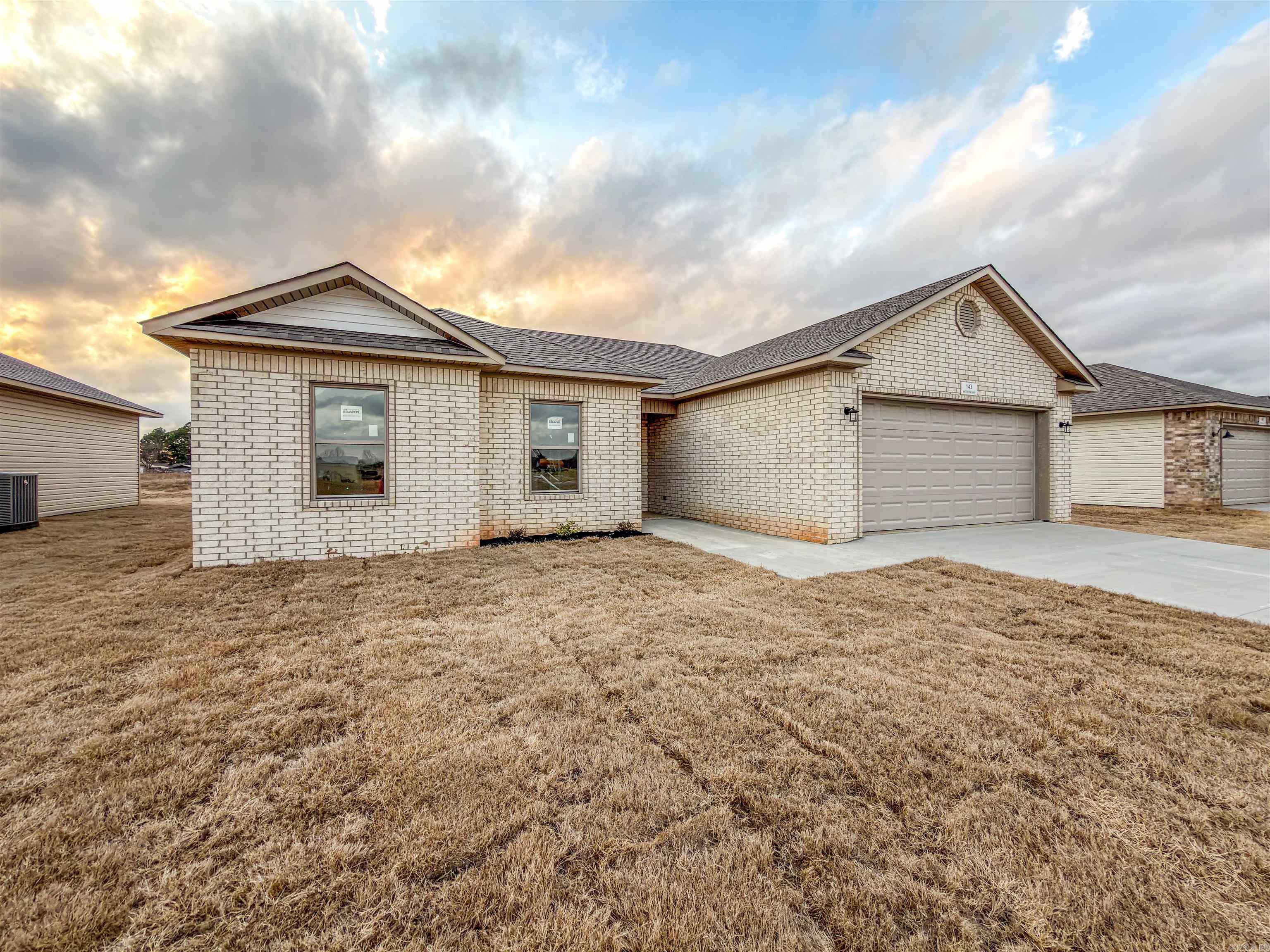 LAKEWOOD - Residential