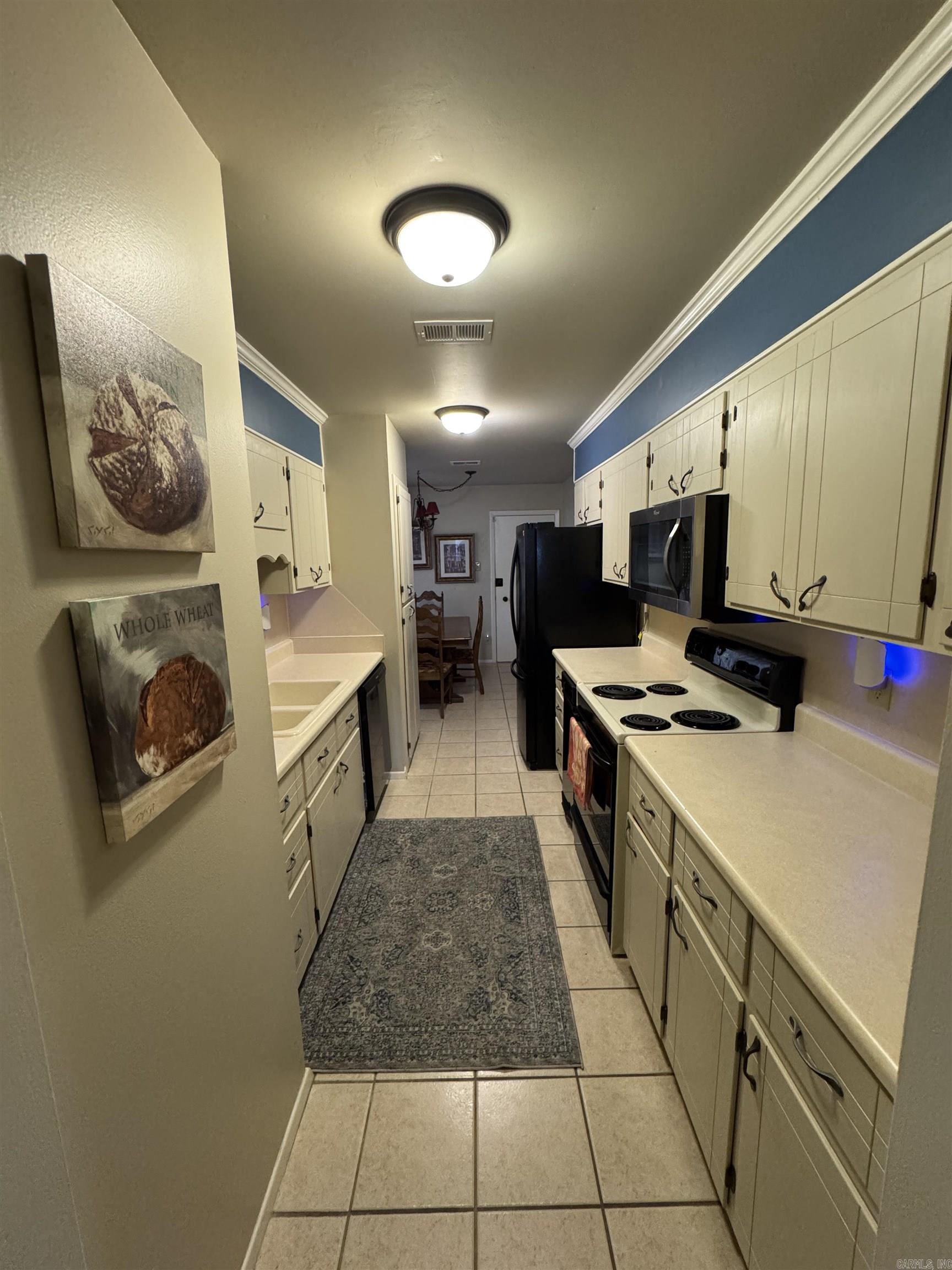 INDIAN HILLS TOWN HOMES - Residential