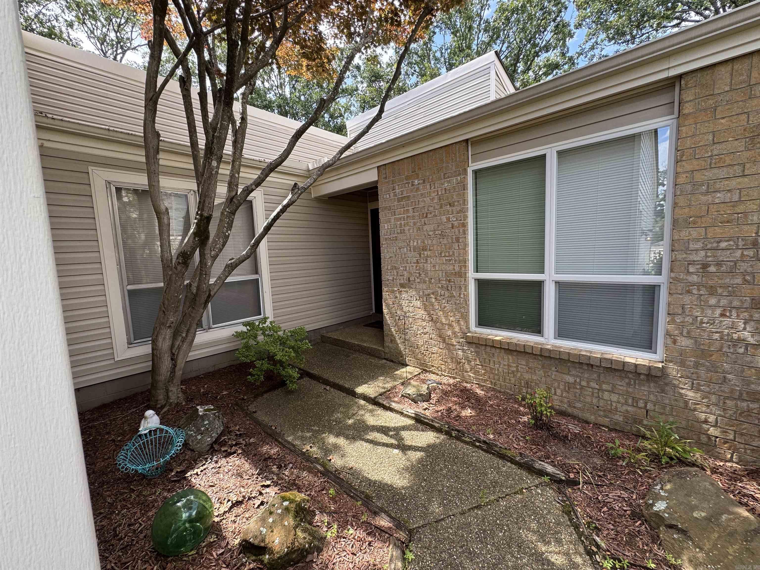 INDIAN HILLS TOWN HOMES - Residential