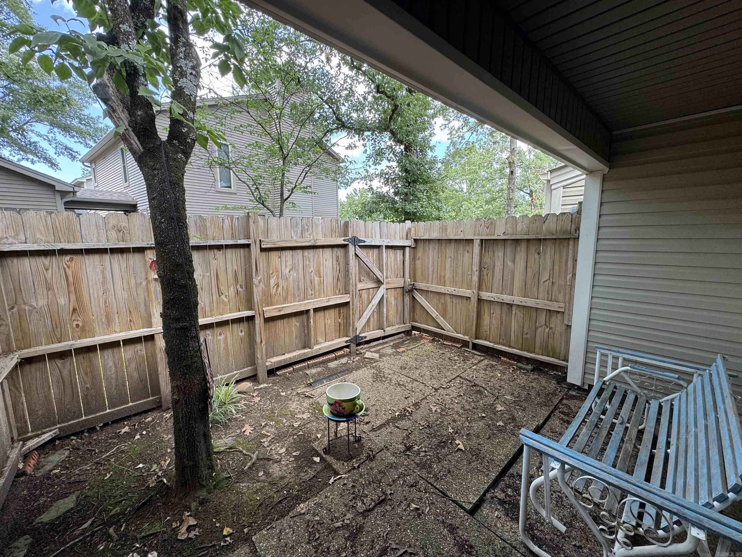 INDIAN HILLS TOWN HOMES - Residential