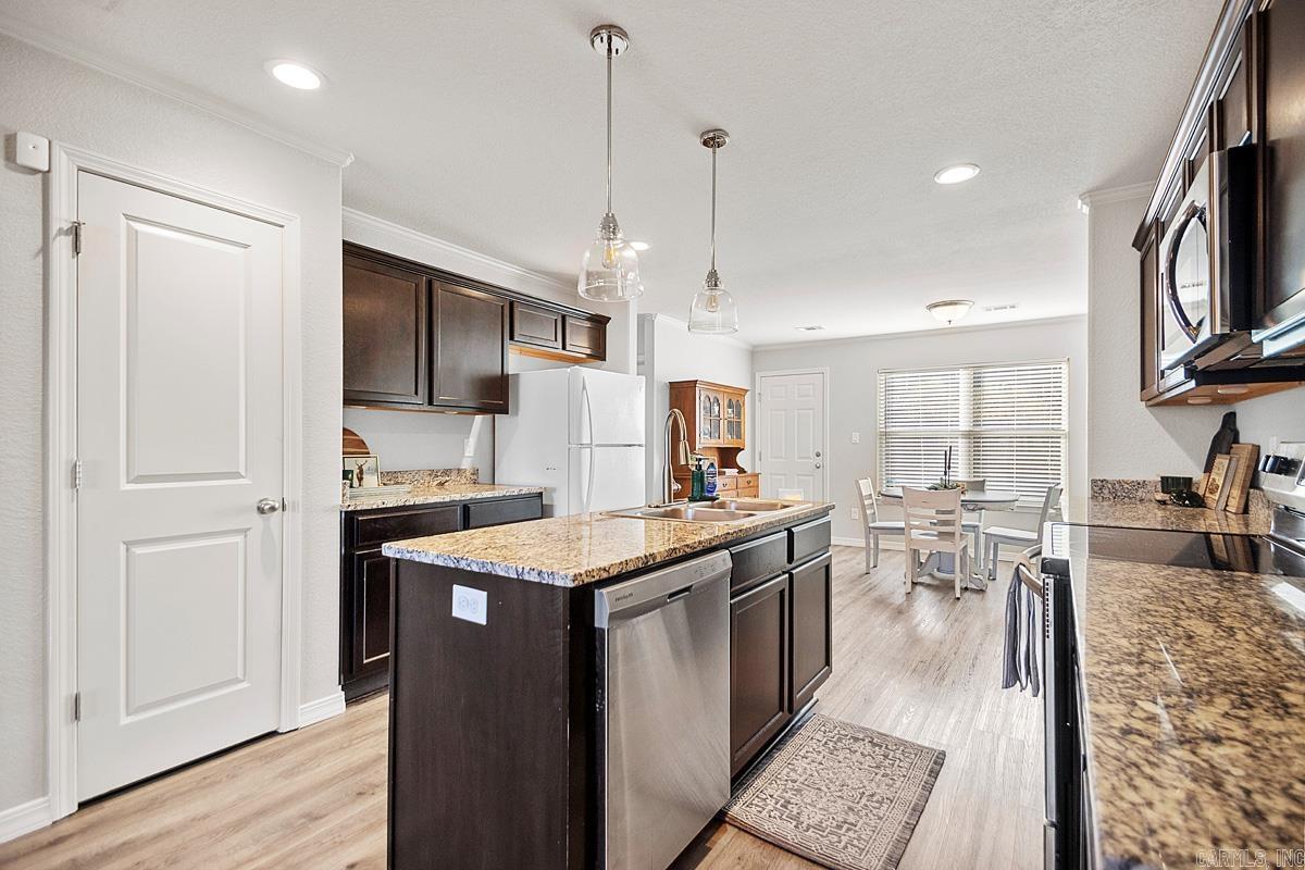 HERITAGE HEIGHTS - Residential