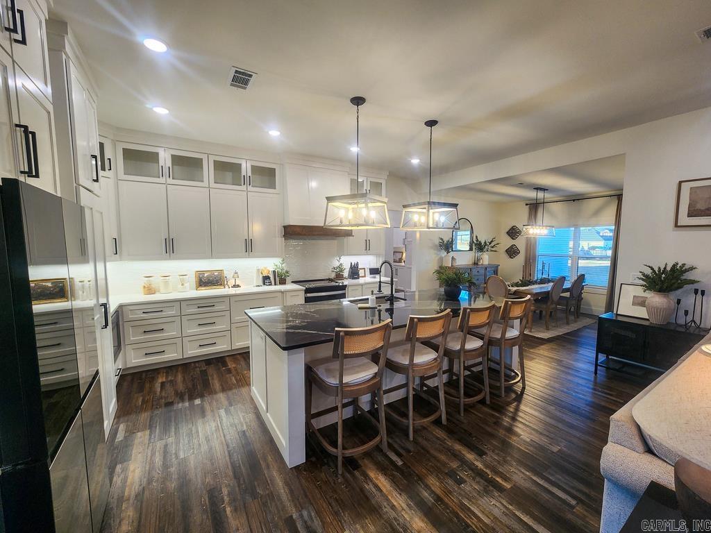 REPUBLICAN VALLEY ESTATES - Residential