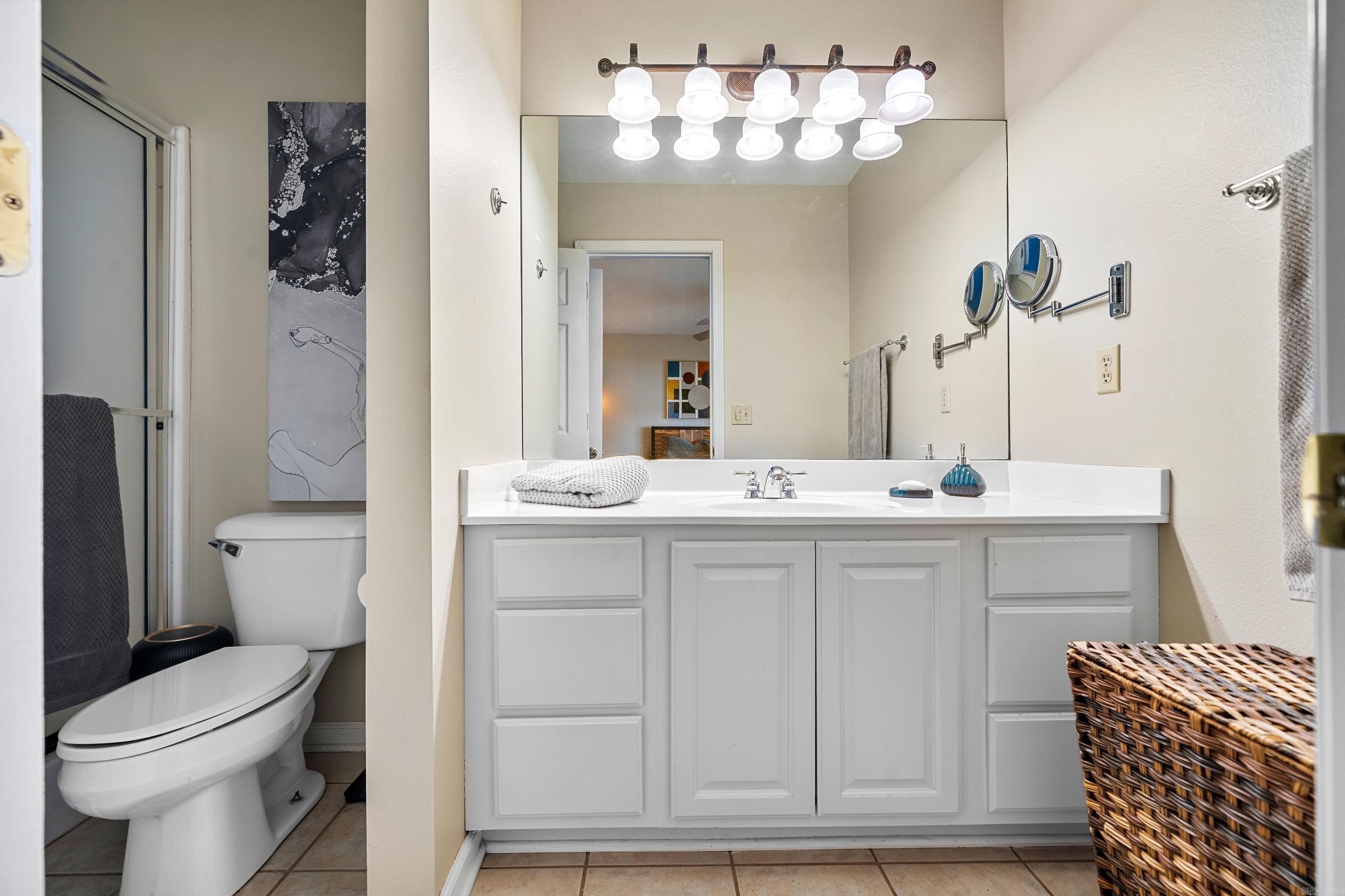 MAJESTIC LAKE VILLAGE TOWNHOMES - Residential