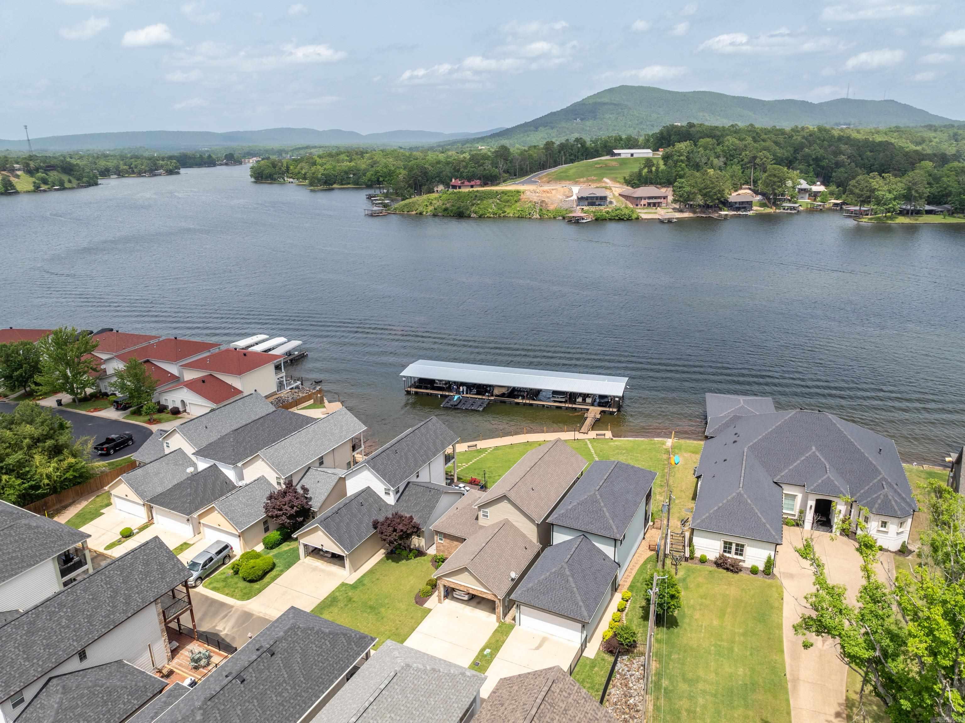 MAJESTIC LAKE VILLAGE TOWNHOMES - Residential