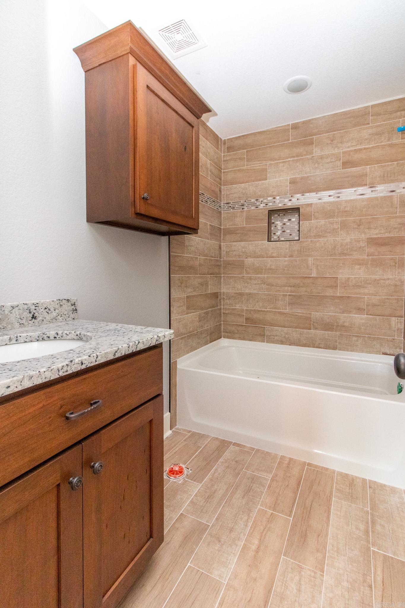 REDWOOD SUBDIVISION CORRECTION P - Residential