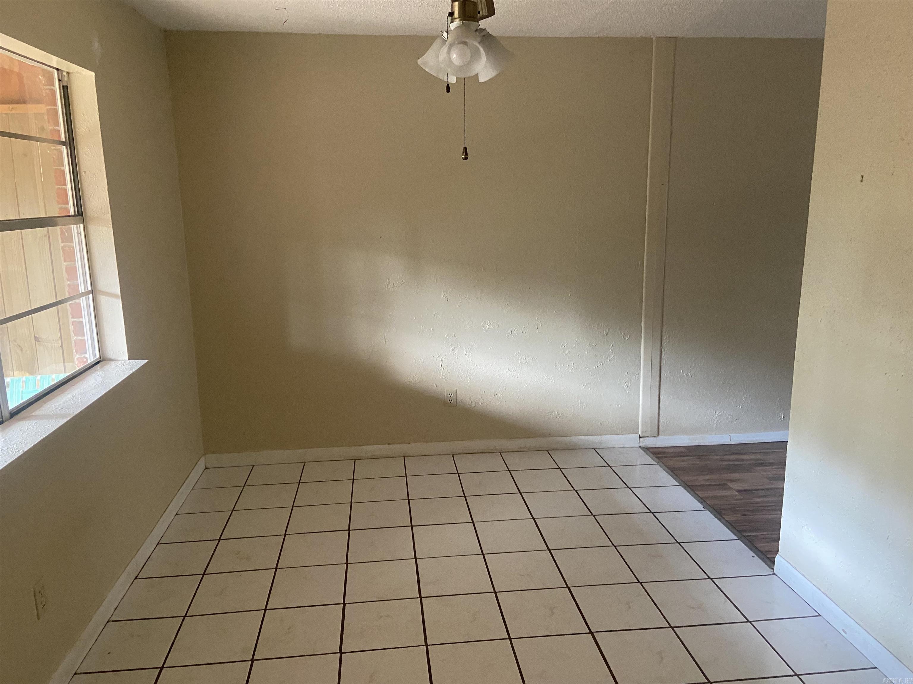 Oak Crest Manor Townhomes - Residential Lease