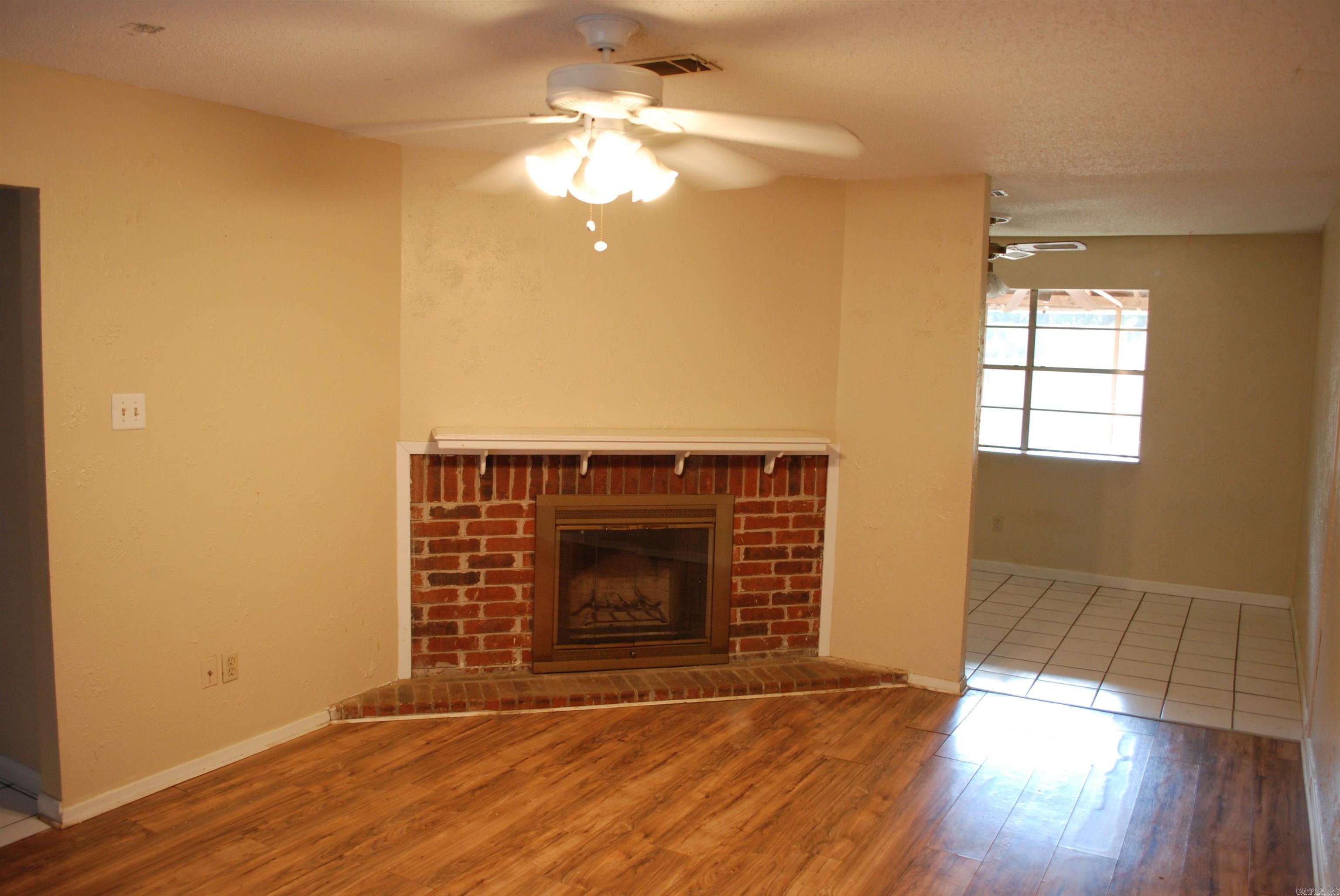 Oak Crest Manor Townhomes - Residential Lease