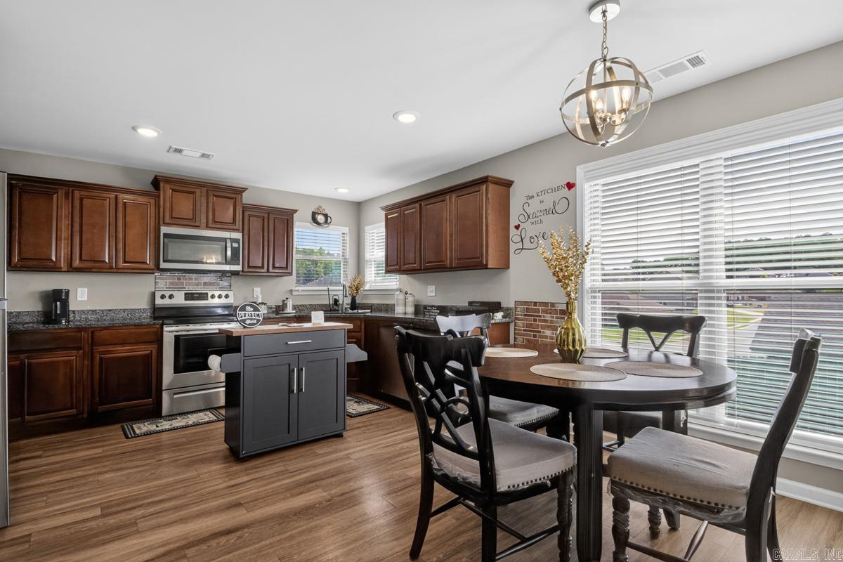 HERITAGE HEIGHTS - Residential