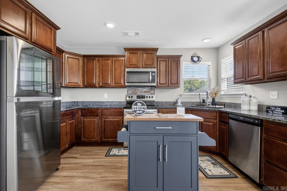 HERITAGE HEIGHTS - Residential