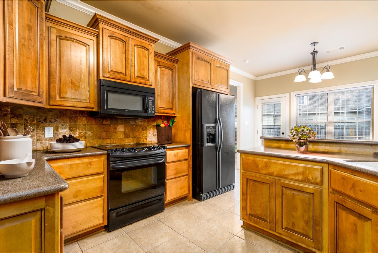 THE VILLAGE @ HURRICANE LAKE - Residential