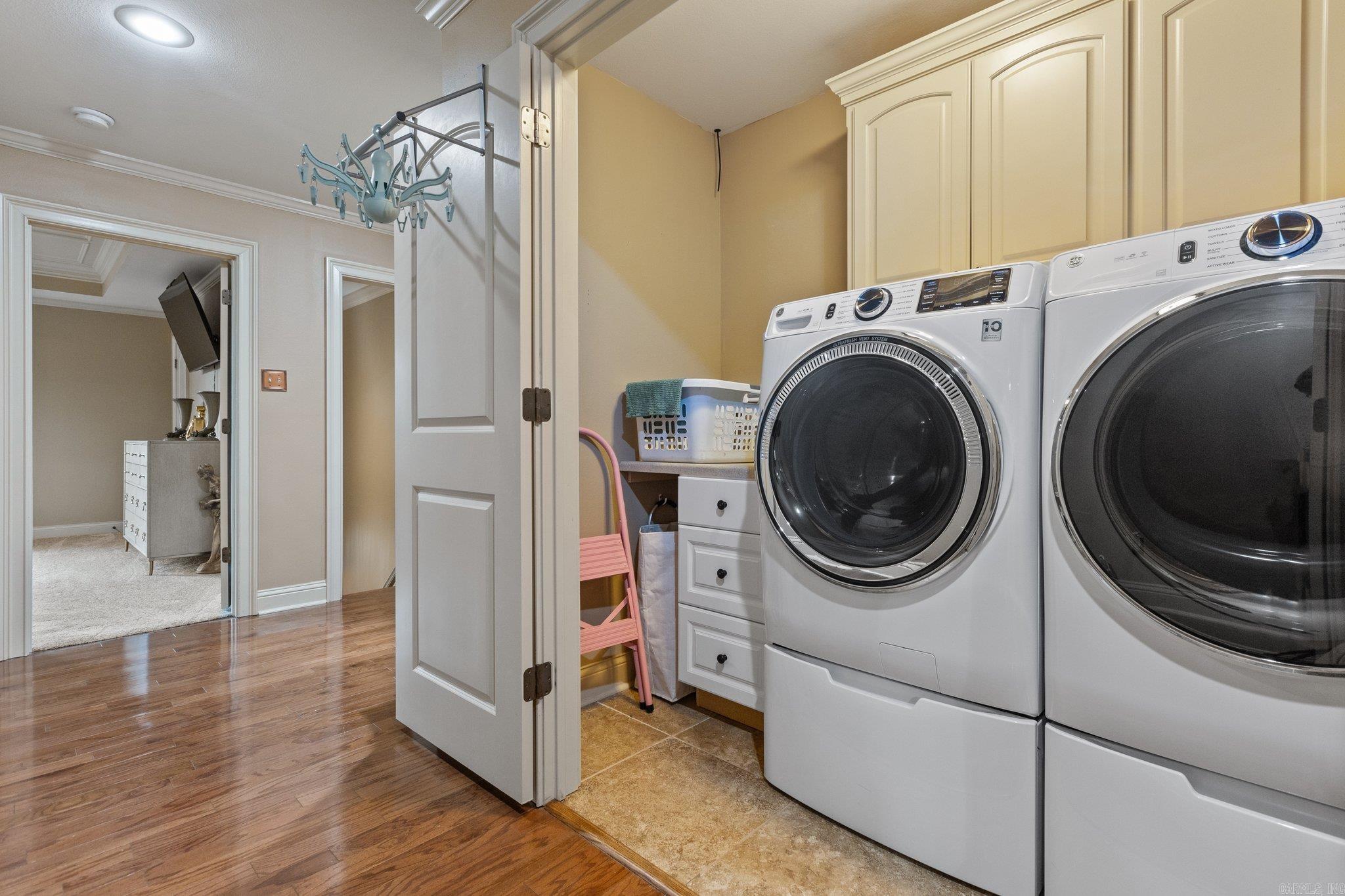 PULASKI HEIGHTS - Residential