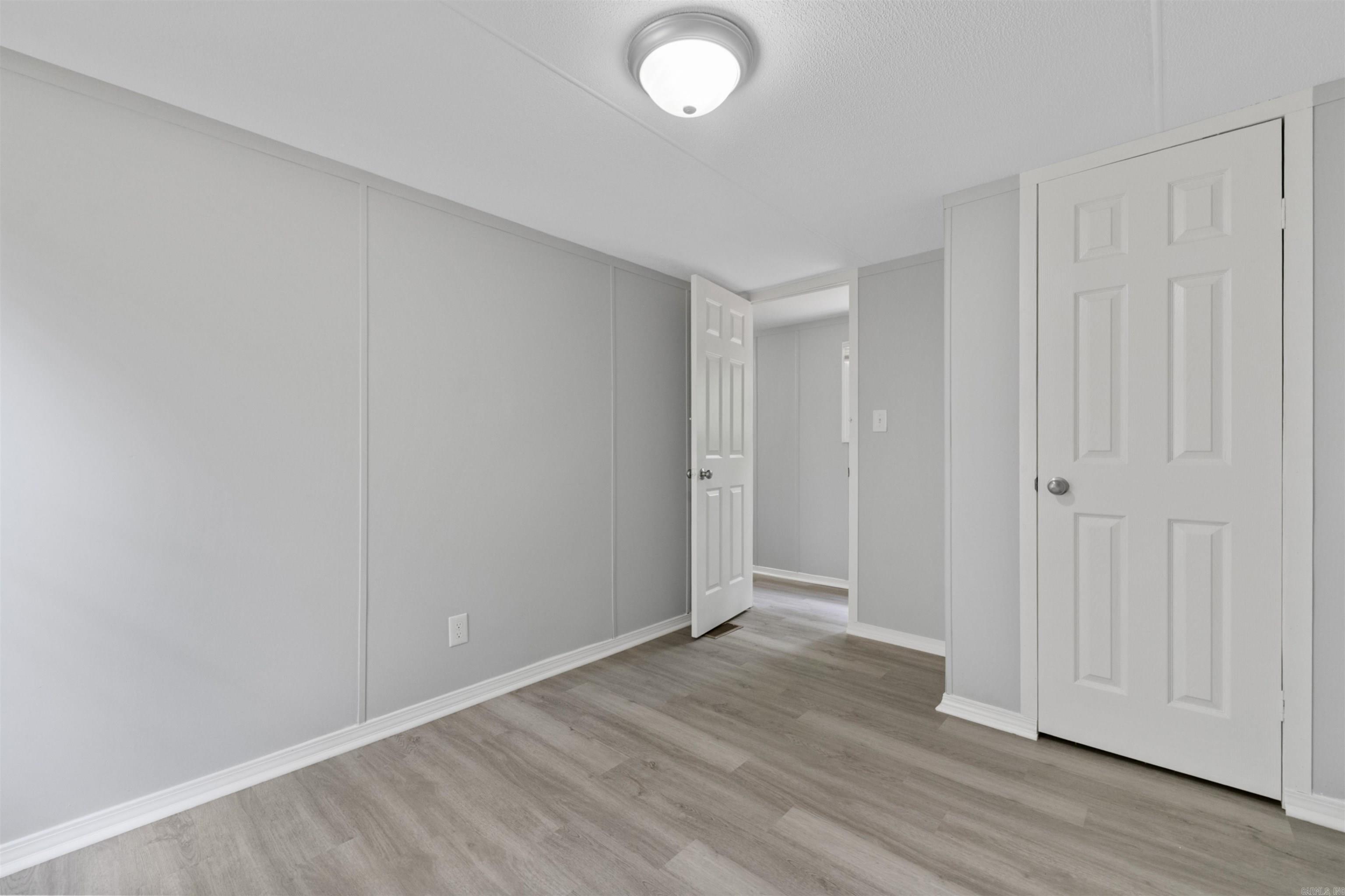 HUNTERS RUN - Residential