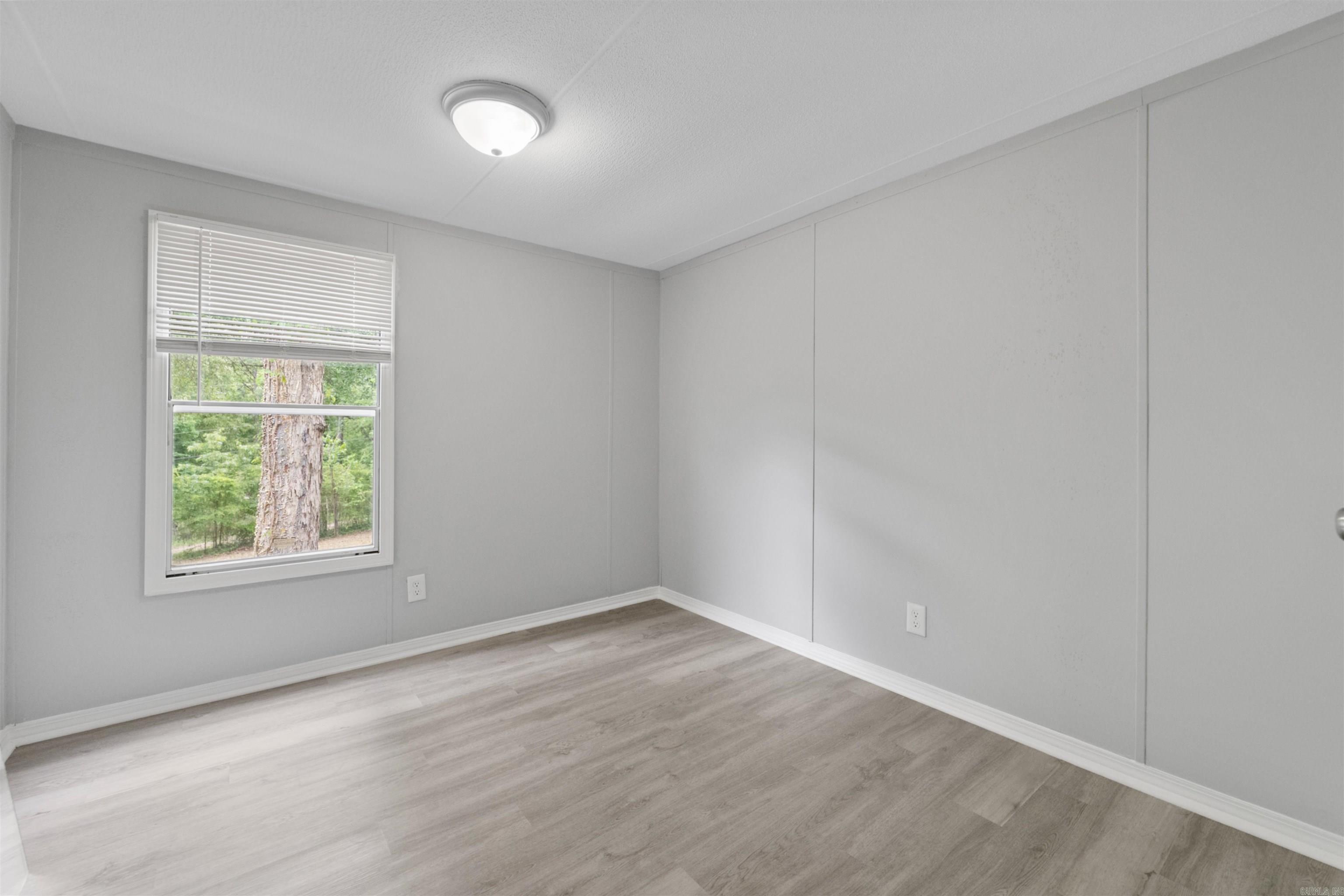 HUNTERS RUN - Residential