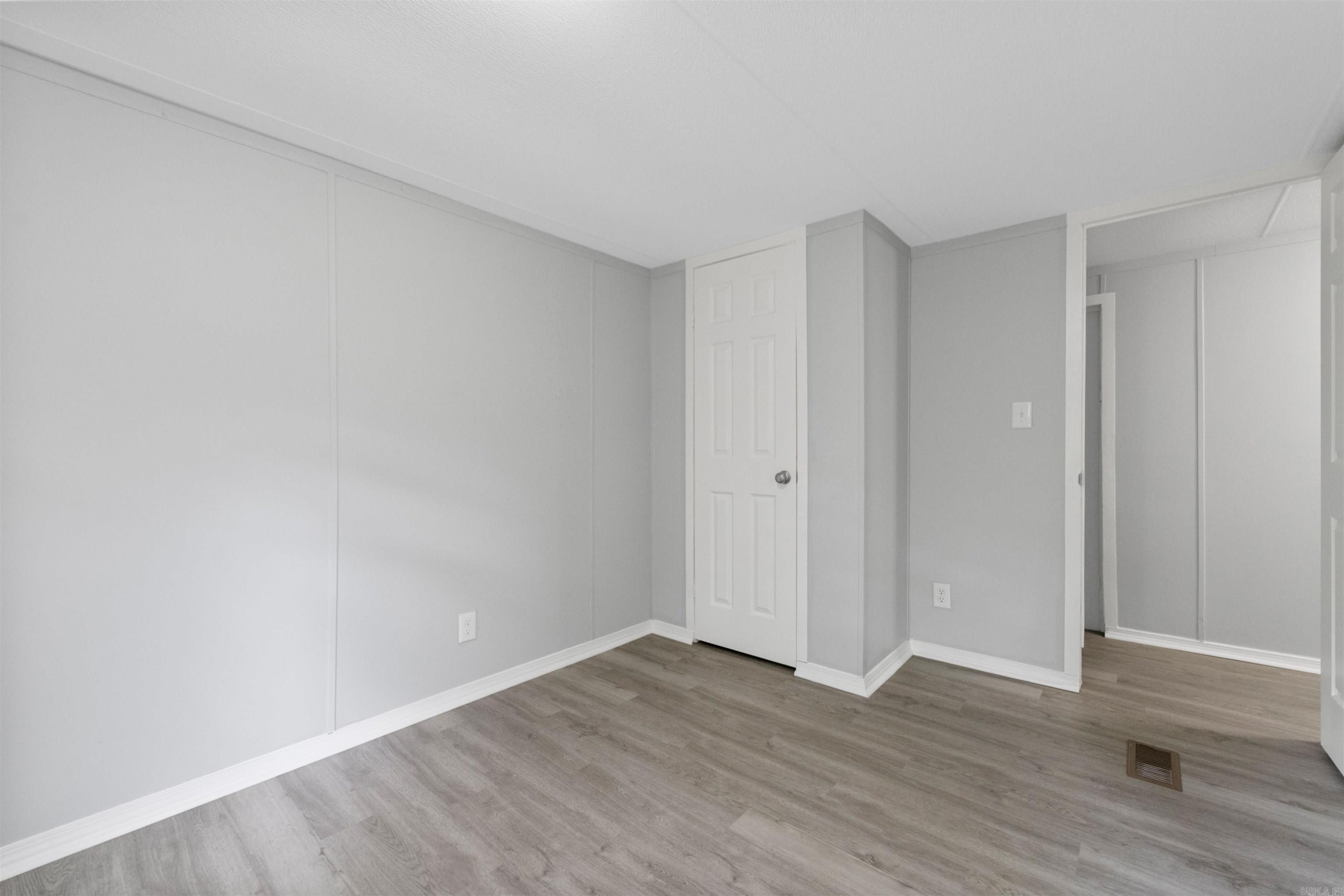 HUNTERS RUN - Residential