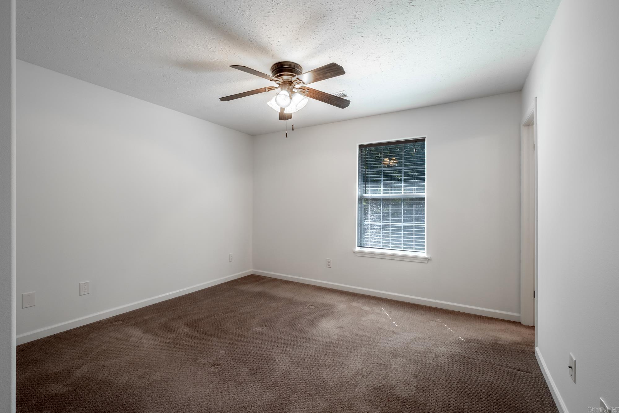 Fox Run II - Residential Lease